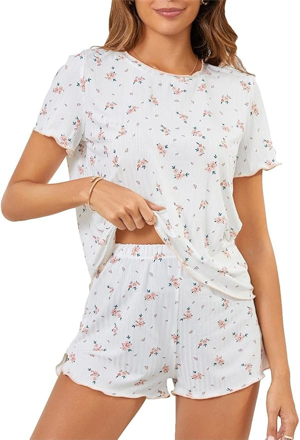 SOLY HUX Pajama Set for Women Cute Print Short Sleeve Tee and Shorts Lounge Sleepwear | Amazon (US)