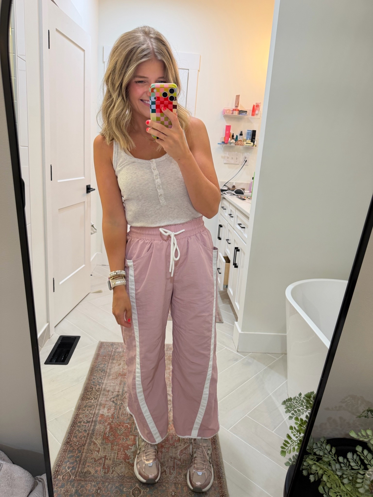 comfy amazon mom fit.

#LTKmomlife #LTKootd