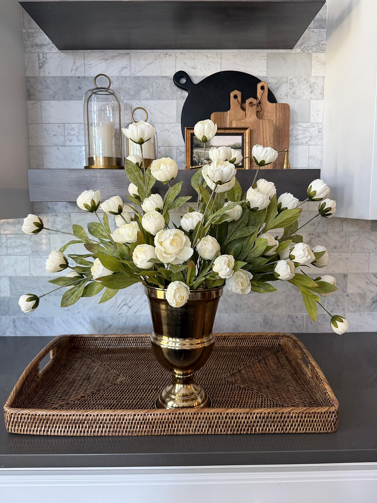 Switching out my spring florals for some summer ones 😍🙌🏼

#fauxflorals #fauxstems #homedecor #modernhome #neutralhome #kitchendecor

#LTKHome #LTKdayinmylife #LTKSeasonal