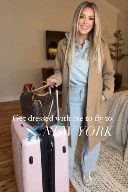 Get dressed with me to visit the cold & rainy NYC ✈️🗽


#LTKstyletip #LTKSeasonal
