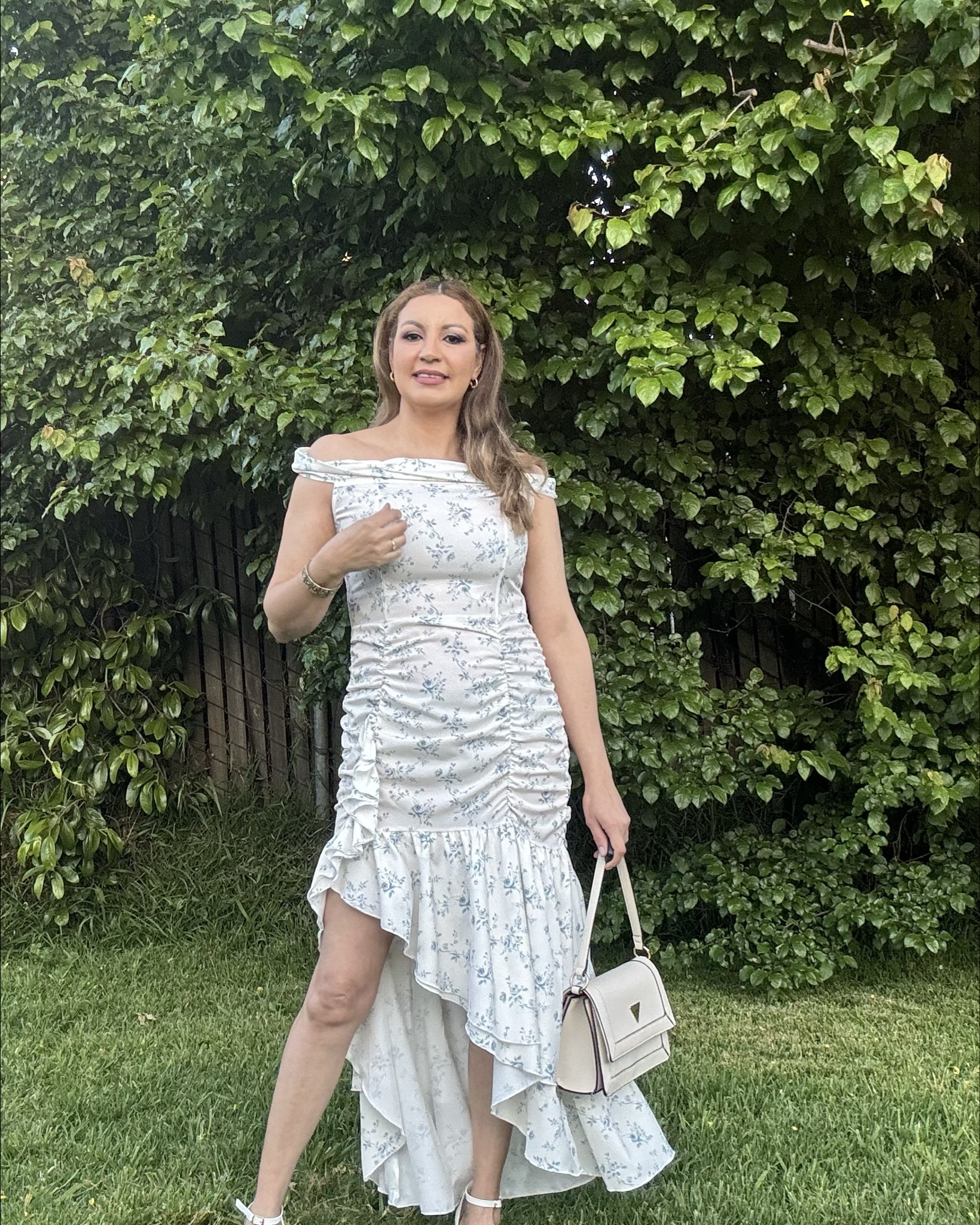 BLUE 1930S OFF-SHOULDER FLORAL RUFFLES HEM DRESS.
Size:L

#LTKSeasonal #LTKMidsize #LTKStyleTip