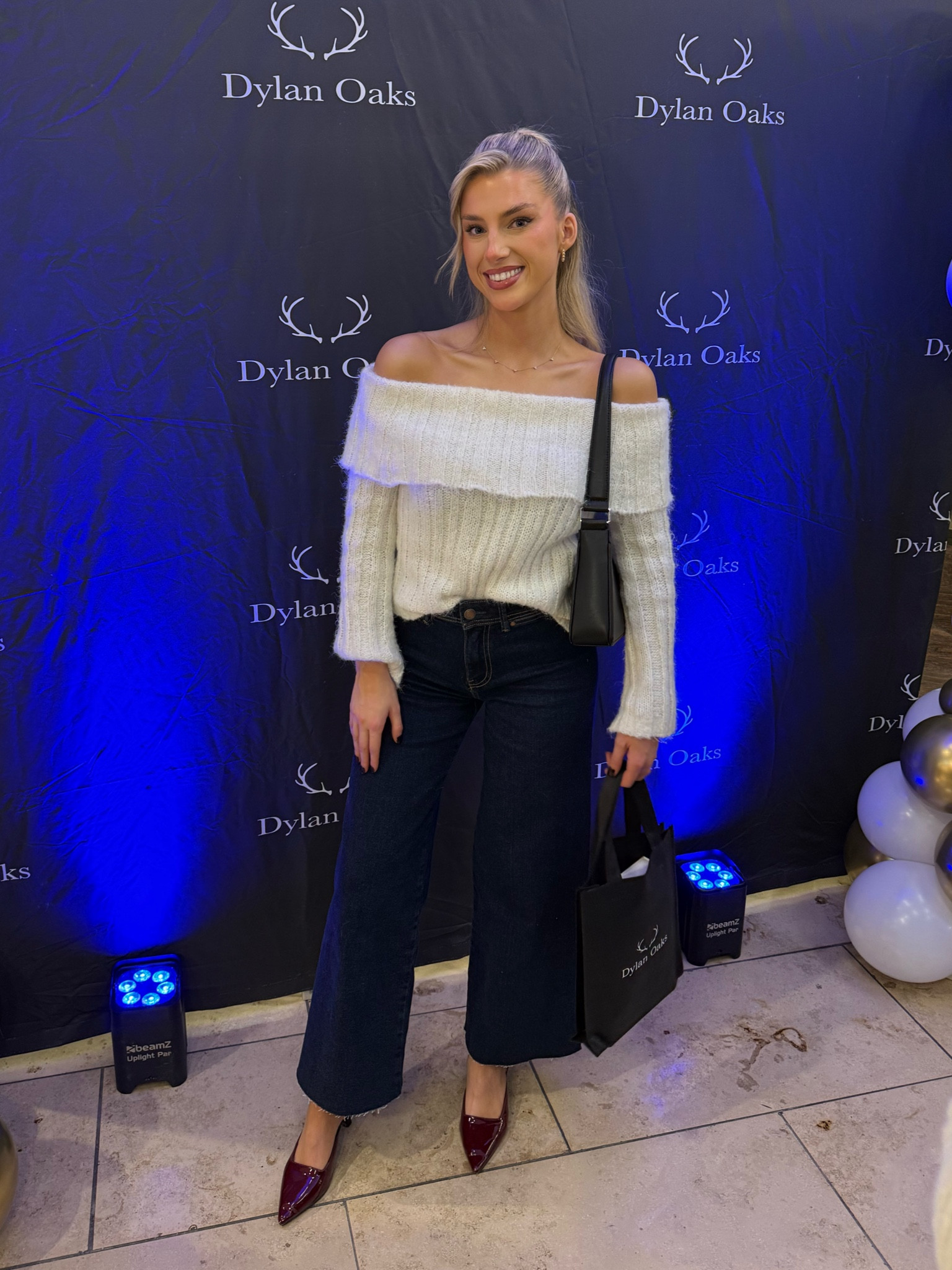 H&M don’t have the exact jumper I stock anymore but I linked something very similar xx 

#LTKwinter #LTKeurope #LTKstyletip