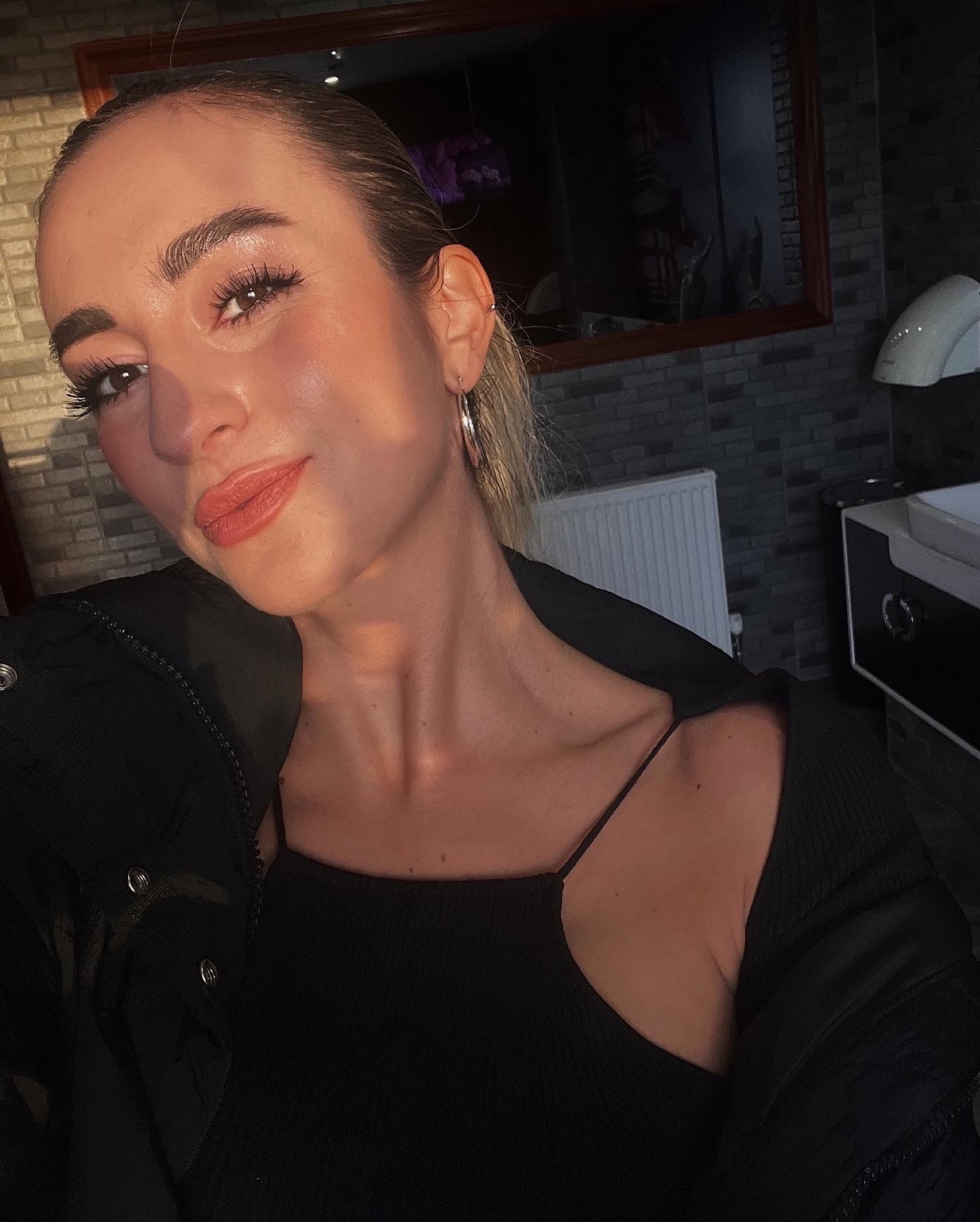 Everyday makeup - Refy on my brows and Charlotte Tilbury Pillow Talk on my lips, always!

#LTKbeauty #LTKeurope #LTKunder50