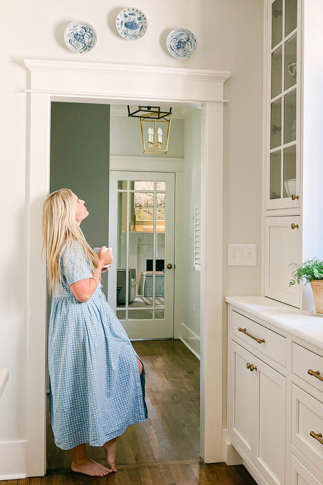 As seen in motion in my most recent reel 🤍 runs generously, I am in an extra small for reference, but love the cut + fit so much! 

Was able to find the exact middle plate online, as well as the plate hangers I always use.