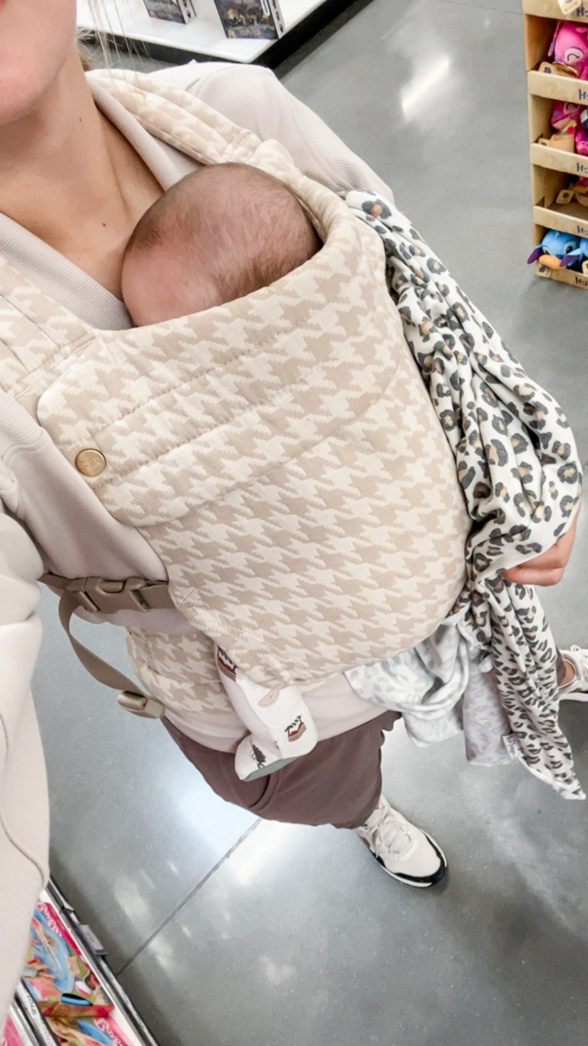 The only way I survive two kids is this baby carrier and it’s currently on sale for Black Friday! 🖤

#LTKSaleAlert #LTKCyberWeek #LTKmomlife