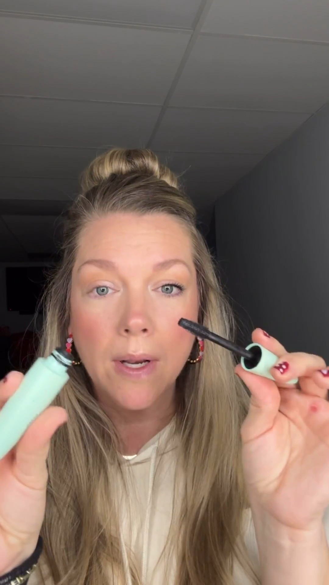 Pro tip 👏🏽 don’t pump your mascara wand into the tube. It will make the mascara dry out faster. Instead gently twist and swirl the wand into the tube. 💋 
Links to some of my top mascaras below ⬇️ 

#LTKgrwm #LTKmomlife #LTKOver40