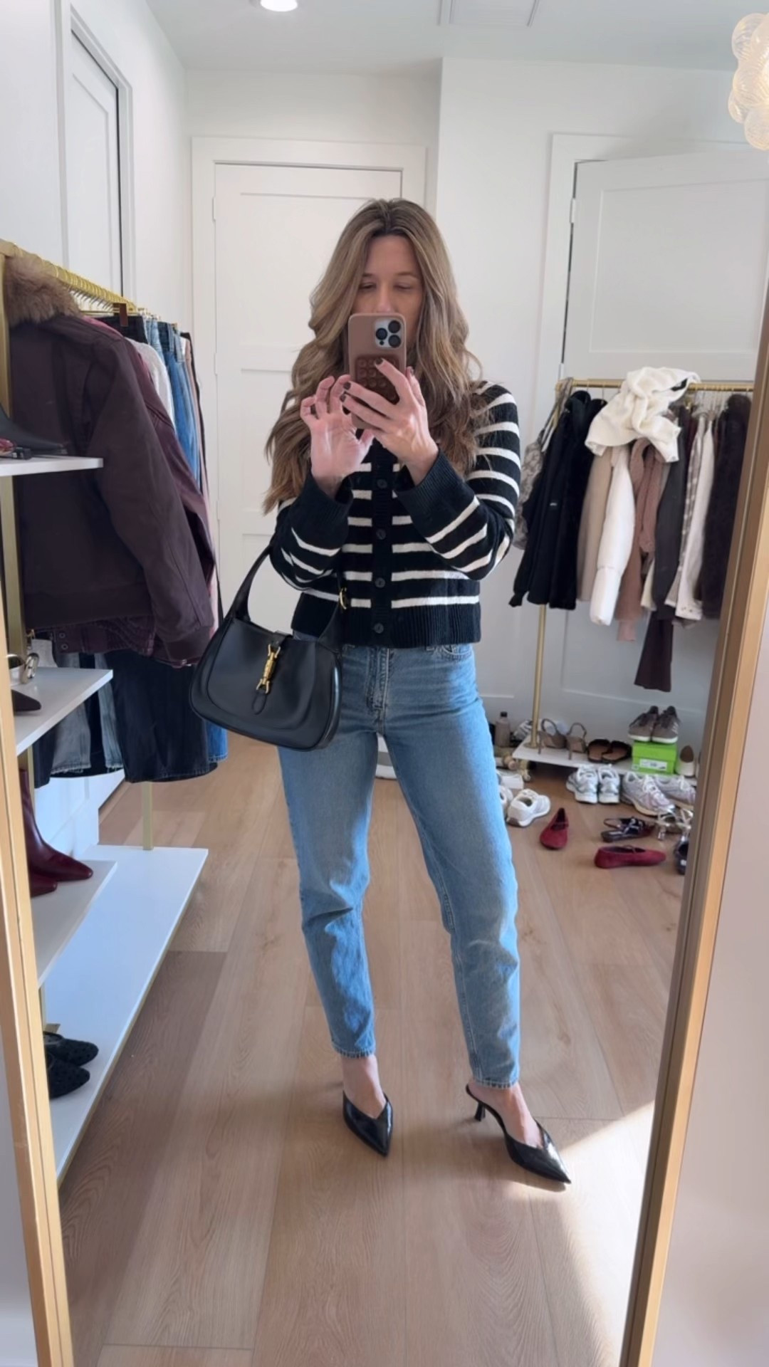 LEVI'S 👖 30% off sitewide! ❤️ thru 12/11 - Christmas gifts - 80s mom jeans - holiday party - baggy jeans 
Jeans 26

#LTKFindsUnder100 #LTKSeasonal #LTKSaleAlert