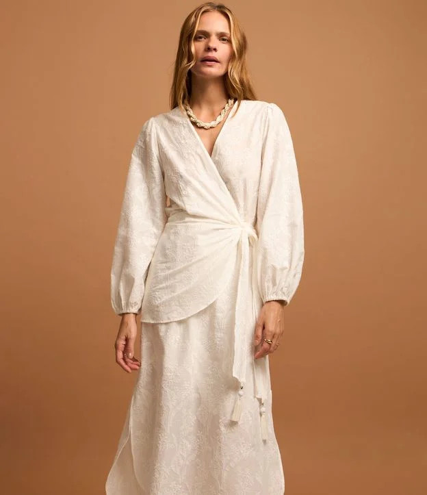 Vestido Evasê em Tricoline com Transpasse Folhagens Bordadas Branco - Lojas Renner | Renner (BR)