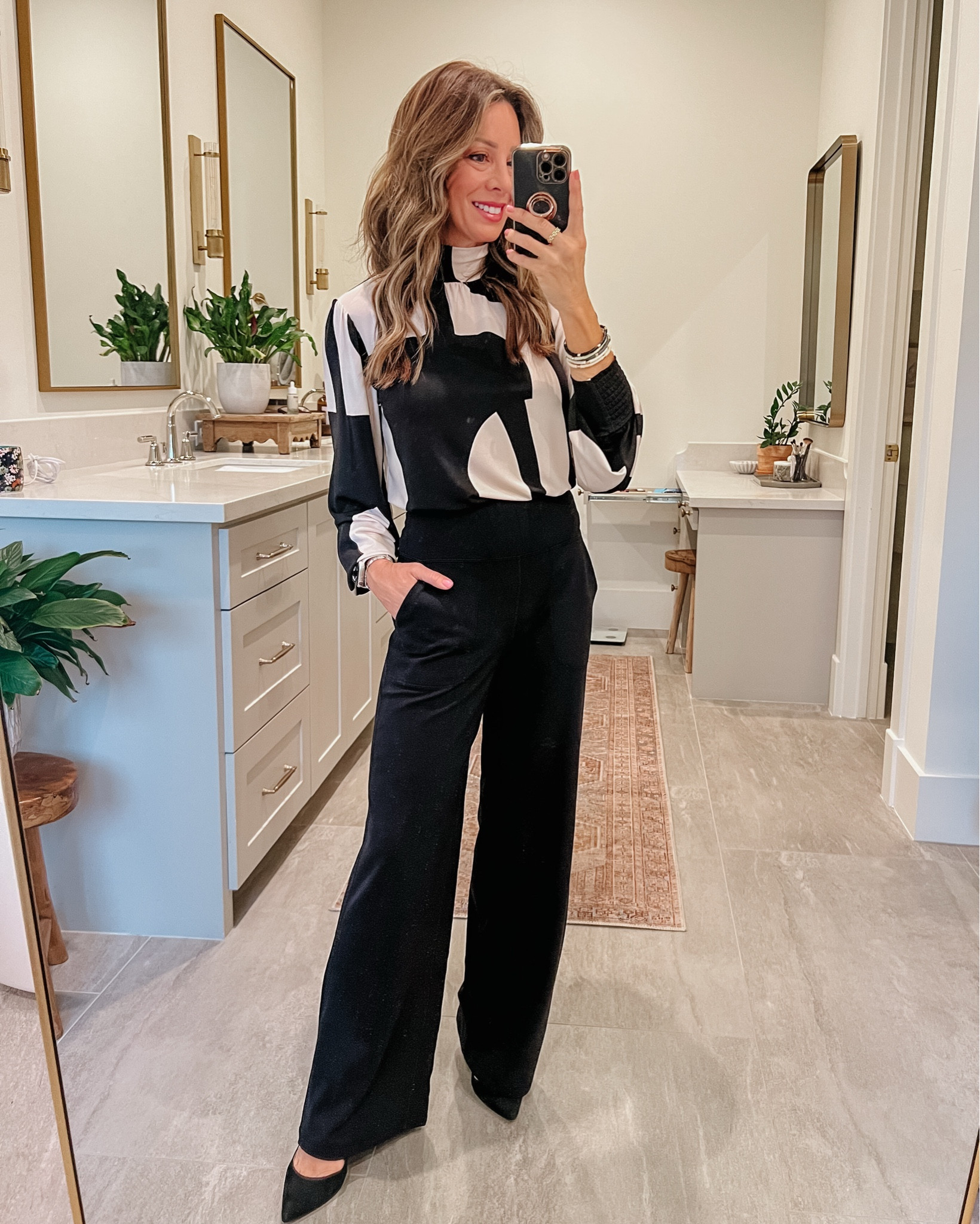 These pants are so easy to dress up, but SO comfortable! ✨

Top Fit: I’m wearing an XS

Pants Fit: I’m wearing an XS

#LTKPetite #LTKWatchNow #LTKWorkwear