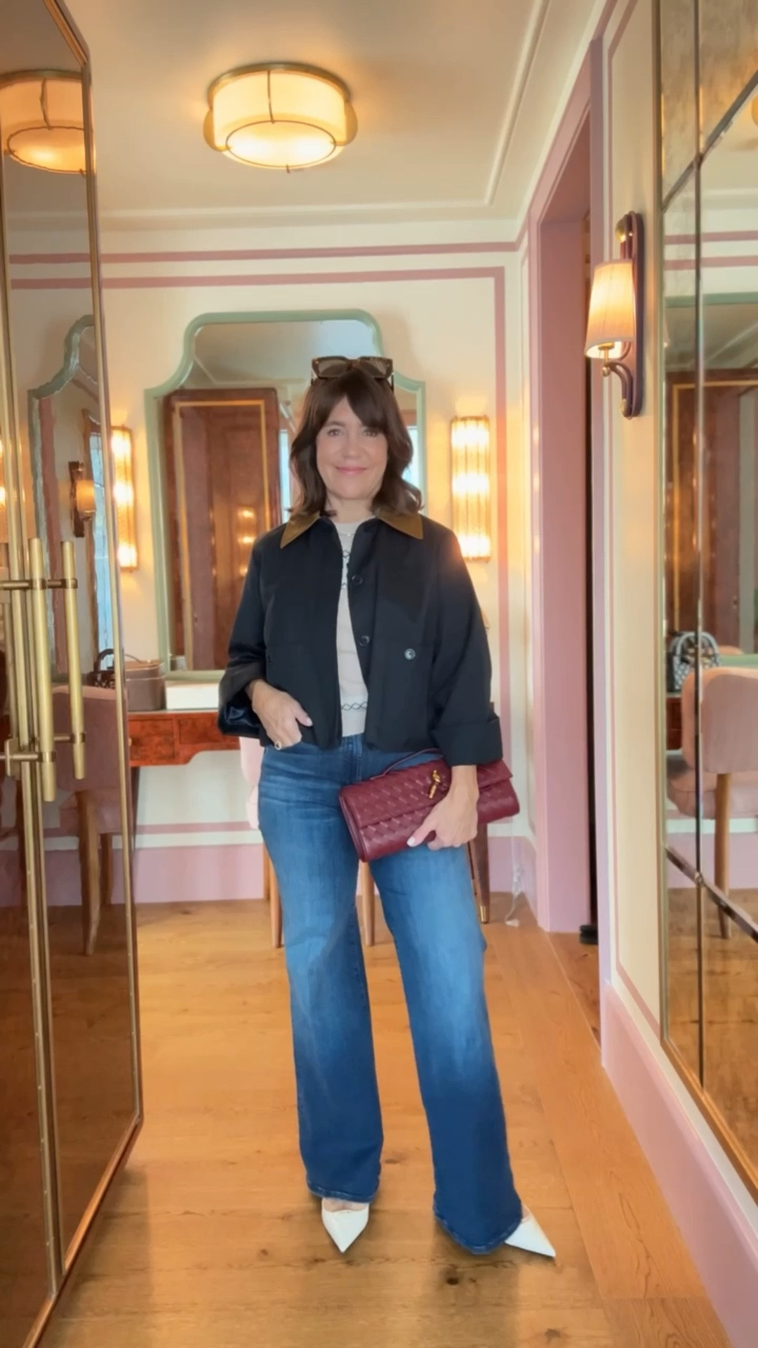 These are the jeans EVERYONE loves 🤍

#LTKPetite #LTKOver40 #LTKSeasonal