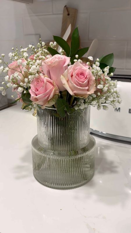 Amazon flower vase 

#LTKVideo #LTKfindsunder50 #LTKhome