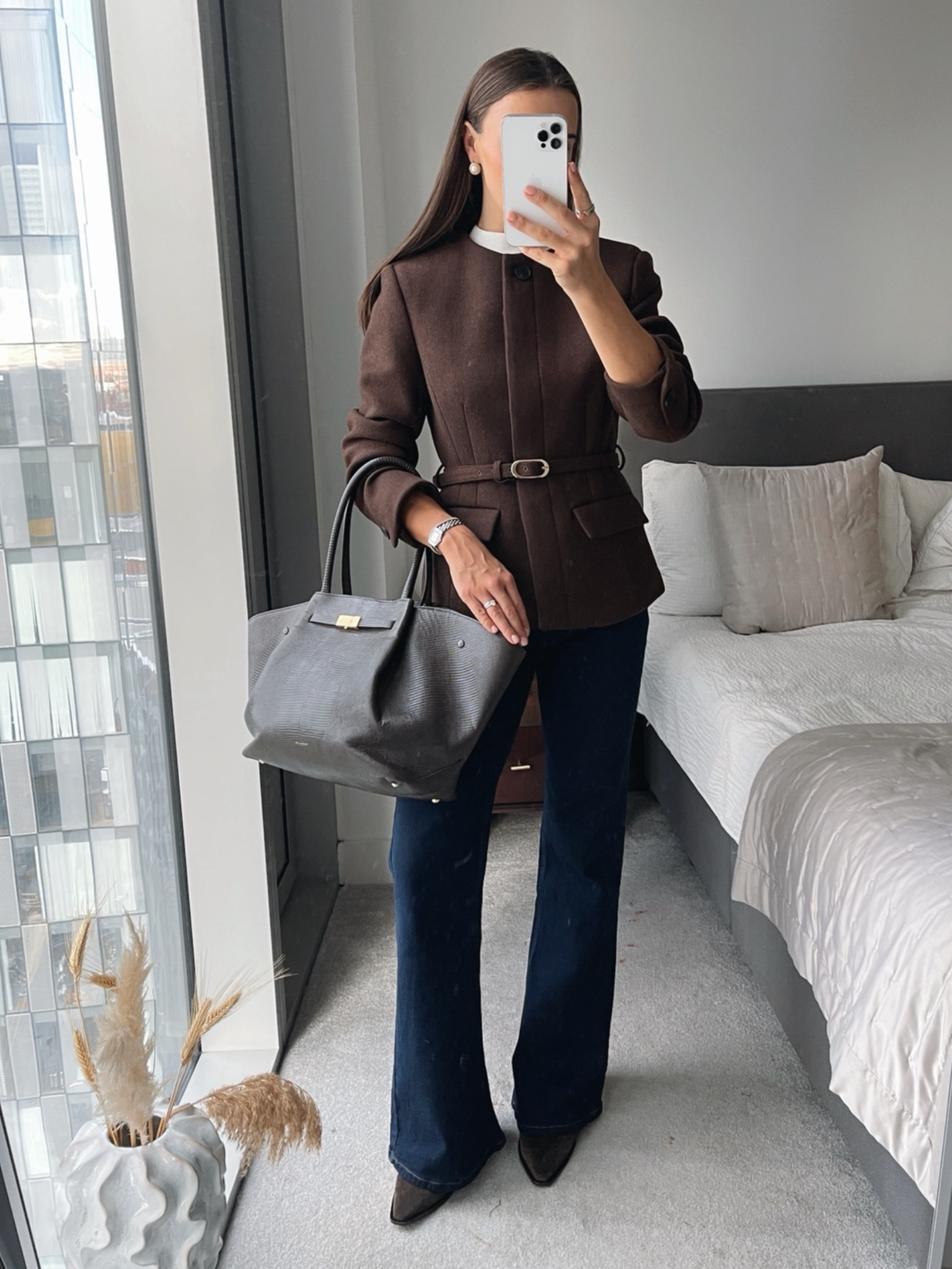 Wearing an 8 in the jacket and 6L in the jeans - I love them both 🤎🍂