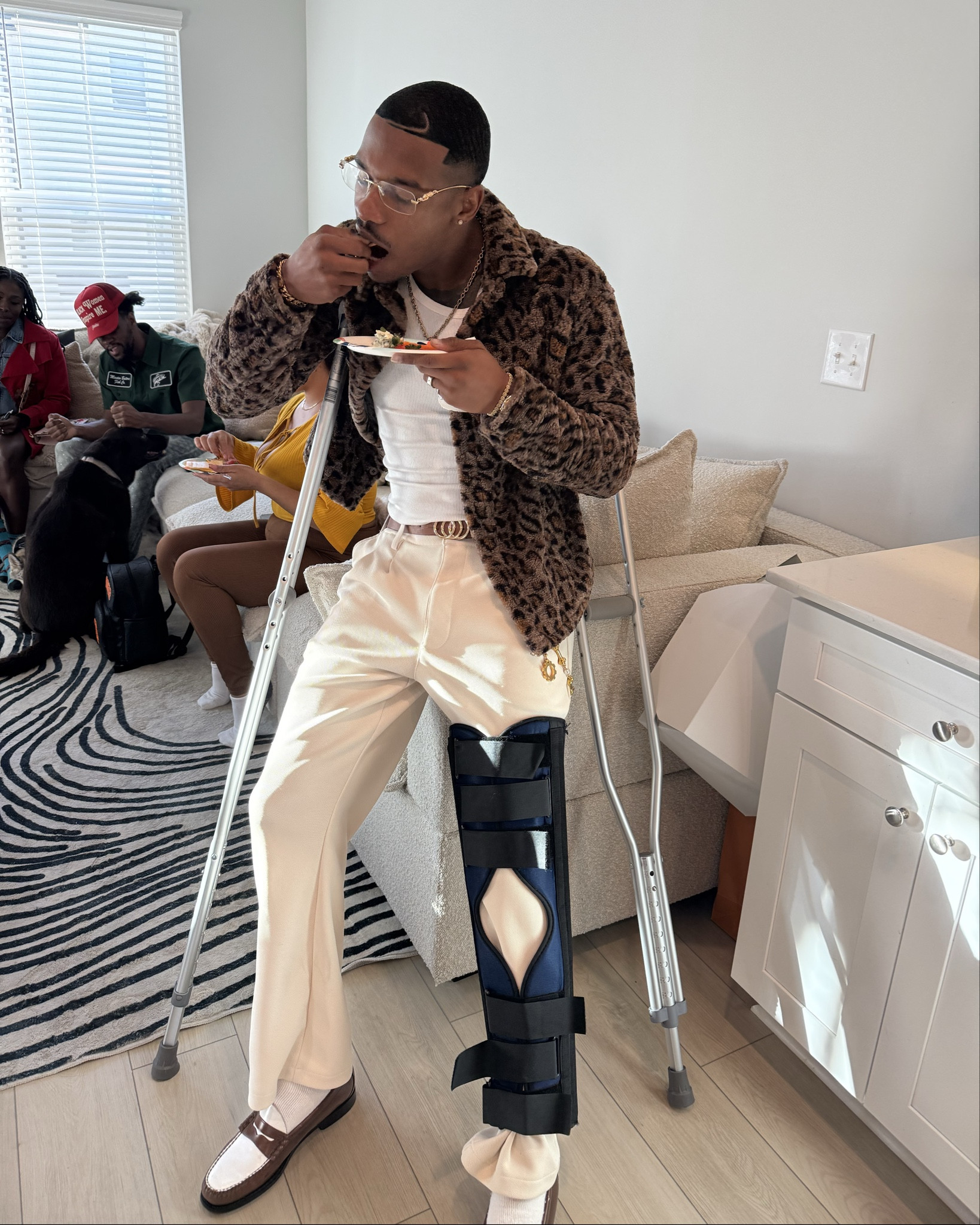 How you fresh with the crutches on? 🔥🔥🔥

#LTKFindsUnder100 #LTKMens