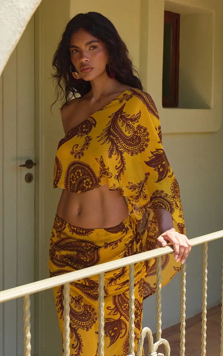 Yellow Paisley Printed Chiffon Maxi Skirt Co-ord | PrettyLittleThing UK
