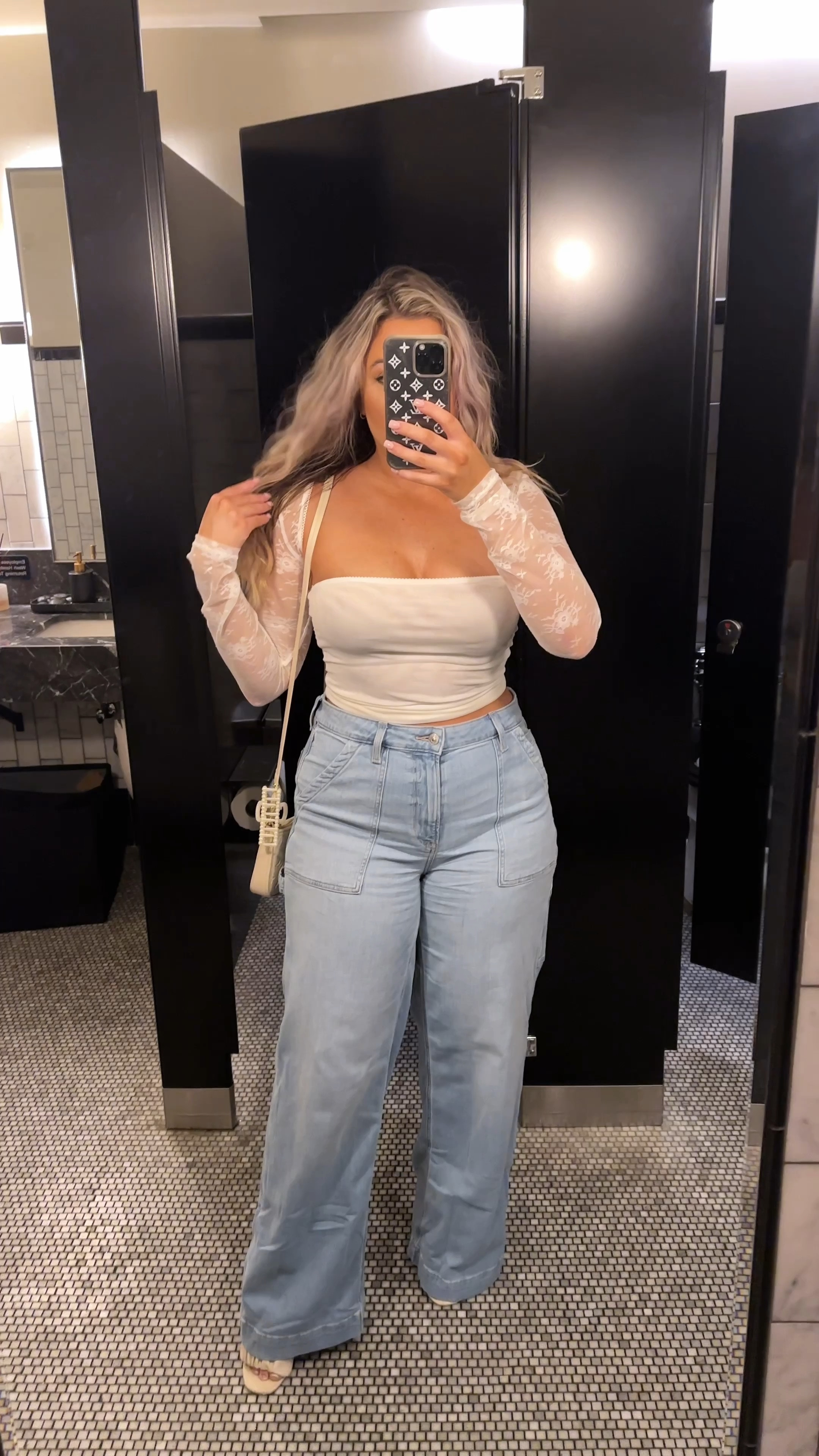 Going out with the girls for dinner look. Wearing a medium in top and size 10 in jeans. These American Eagle jeans were SOOOO comfortable and cutie! I also put Sol De Janeiro oil on my chest for a glow and it smelt AMAZING! #LTKSpringSale

#LTKVideo #LTKstyletip