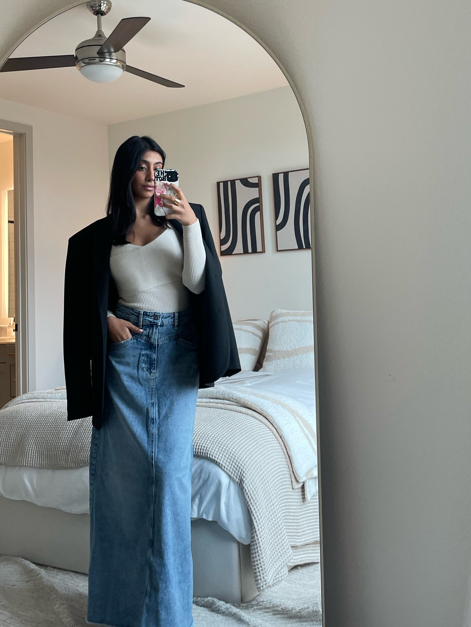 The perfect work outfit with the new trend: the maxi denim skirt! 



#andwhataboutit #lifestyle #blog #health #welness #work #workoutfit #maxidenimskirt everydayoutfit #minimalist #newyorkfashion #capsulewardrobe #freepeople

#LTKstyletip #LTKFind #LTKworkwear