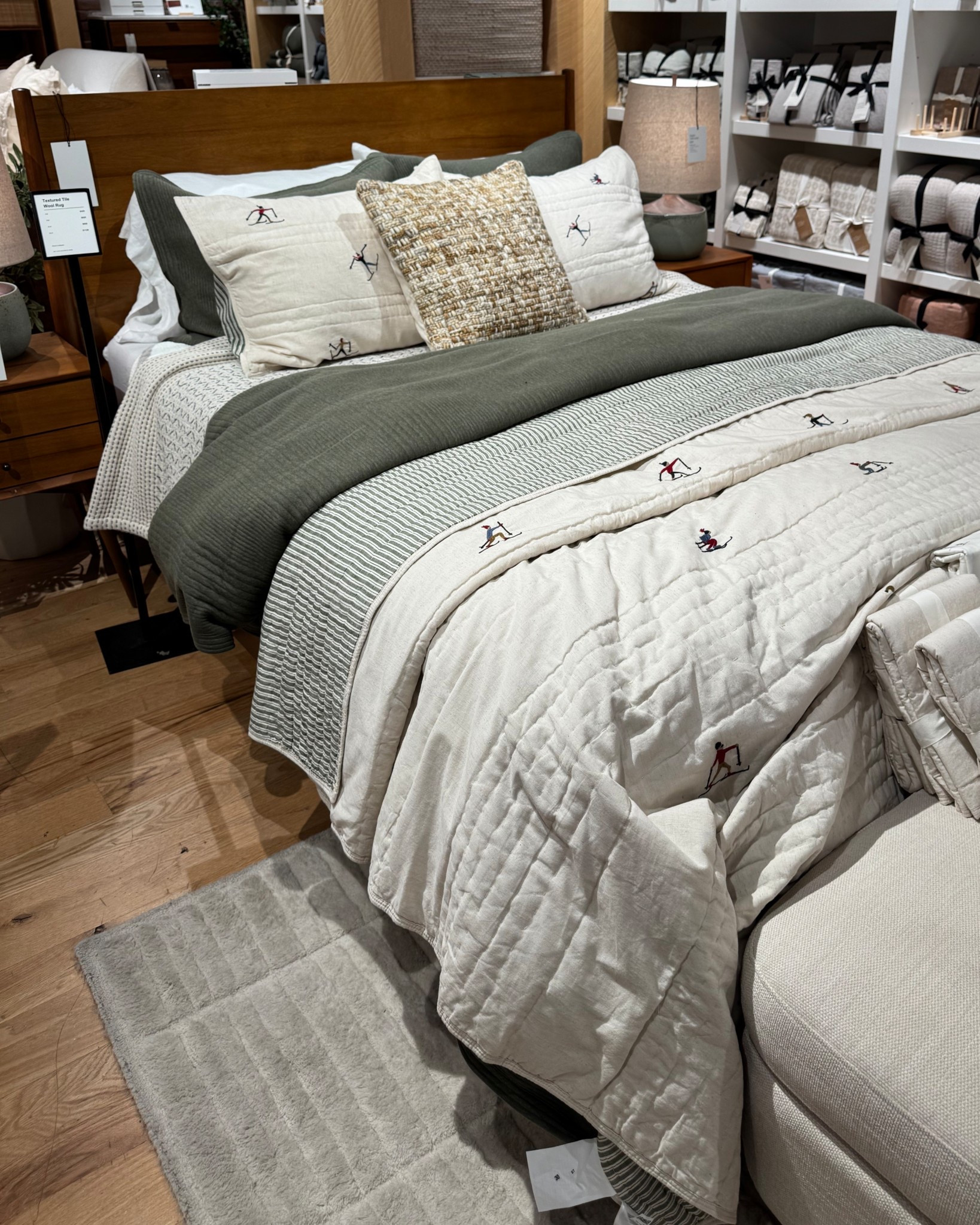 Obsessed with this apres ski collection ⛷️❄️

#LTKFindsUnder100 #LTKHoliday #LTKHome