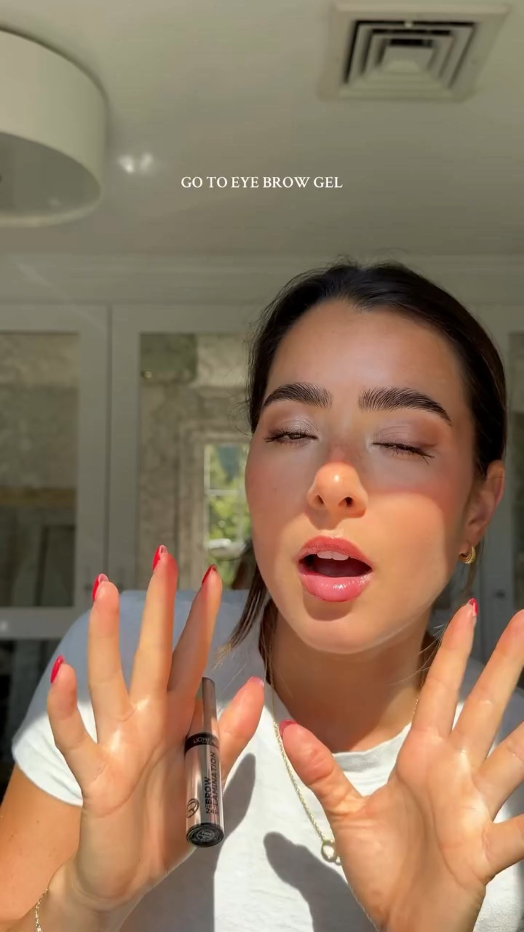 Comment “brows” and I’ll send you my fav eyebrow gel! Only $11!!! 👀🤌🏼✨ or you can find on my amaz0n storefrnt 🤍

#eyebrows #eyebrowlamination #makeup #easymakeup #easymakeuplook #naturalmakeuplook #naturalmakeup @lorealparis