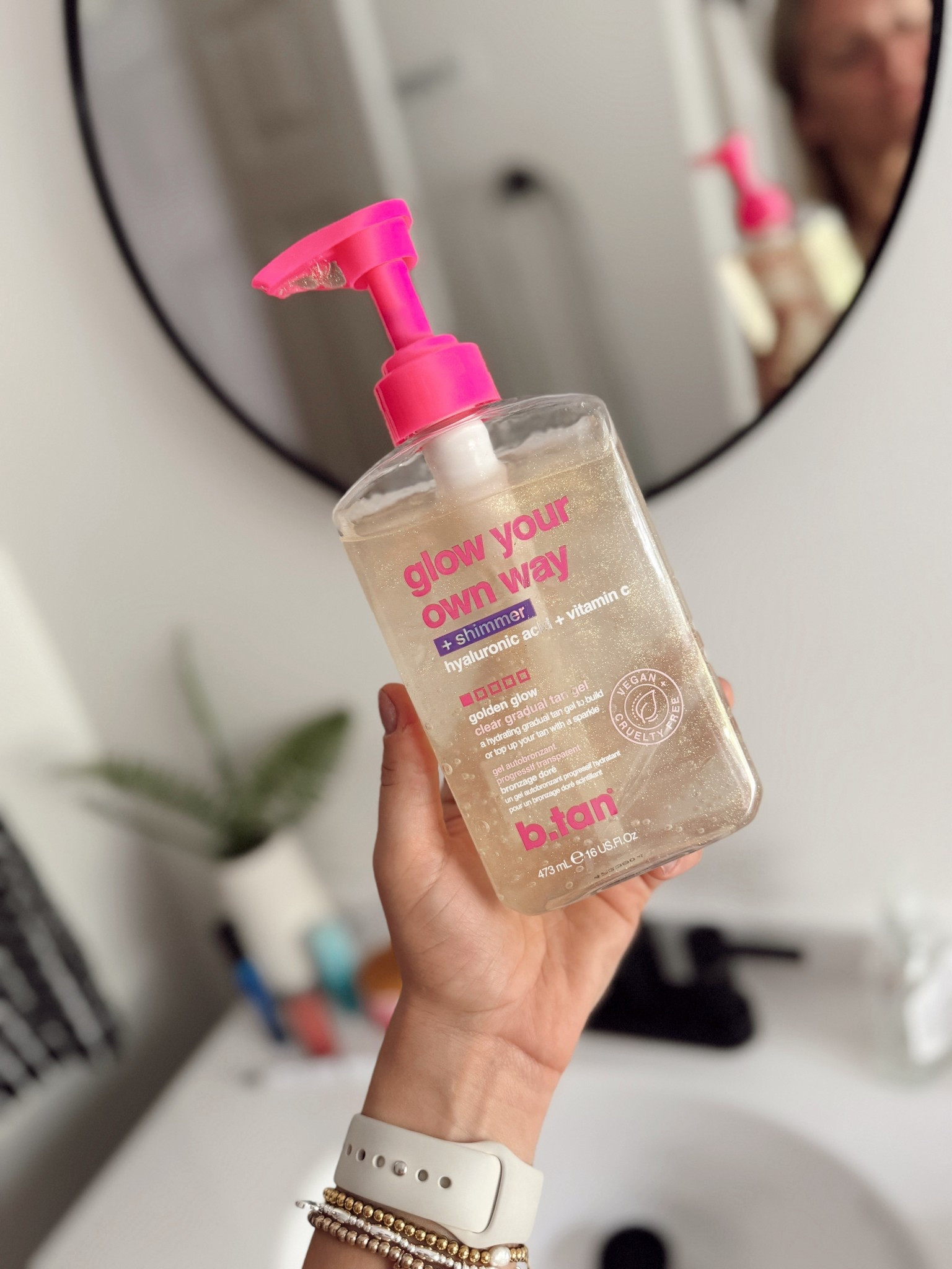 Gradual self tanner with sparkles! No wash off necessary. 

#LTKSwim #LTKBeauty #LTKSummerEdit