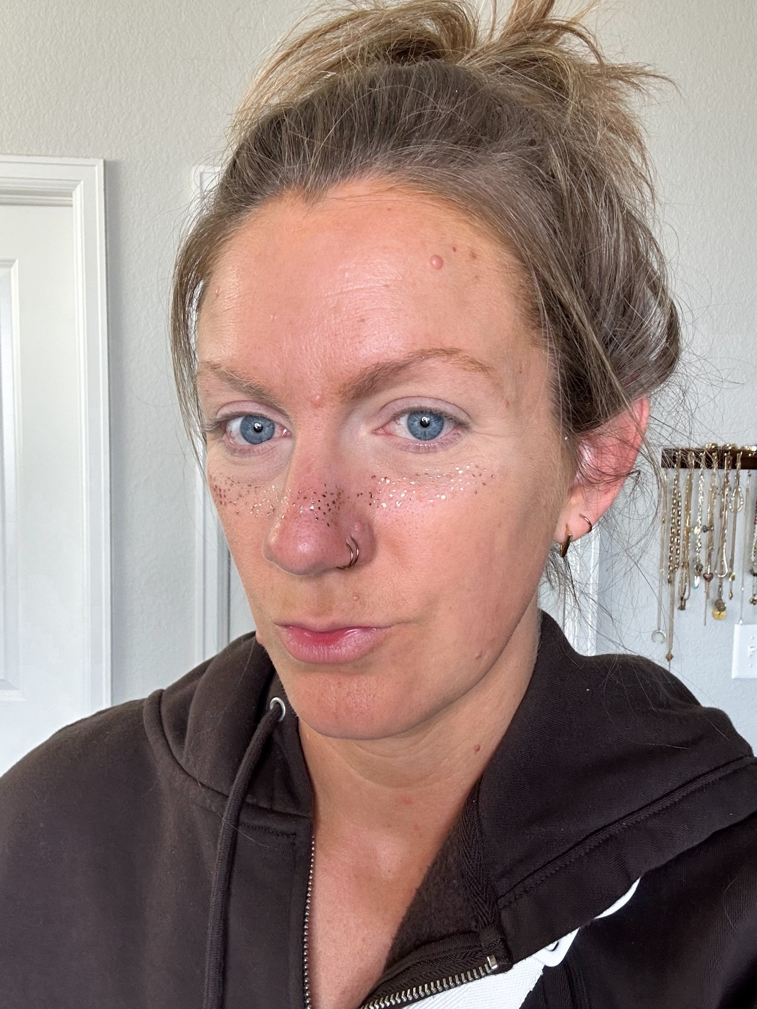 Gold freckles temporary tattoos

#LTKHoliday #LTKOver40 #LTKHalloween