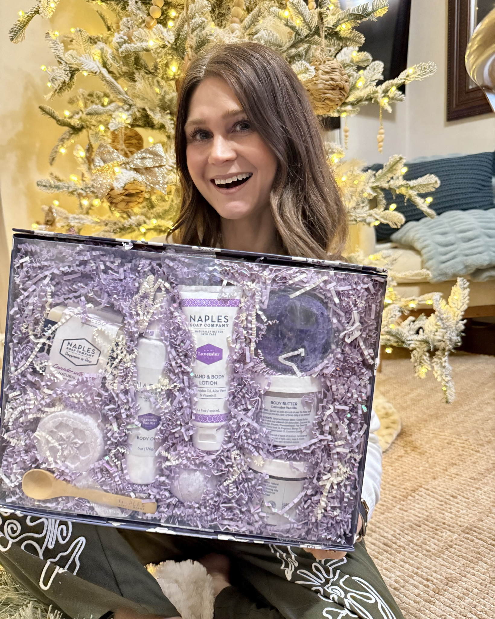 Looking for great gift options? Well, I have just the ones for you from @naplessoap. This lavender gift set is perfect for yourself and for others. I’m a bath girl and need that me time, and this gift set gives me just that and even more. 

Gift as the box is stunning, or gift individual items to teachers, friends, or in the stocking. They come in multiple scents and multiple sizes. Grab yours today as there is a 30% off SITEWIDE sale through Tuesday, December 3rd. No coupon is required. This includes this set and free shipping on orders $50+ {ad}

#LTKGiftGuide #LTKBeauty #LTKHoliday