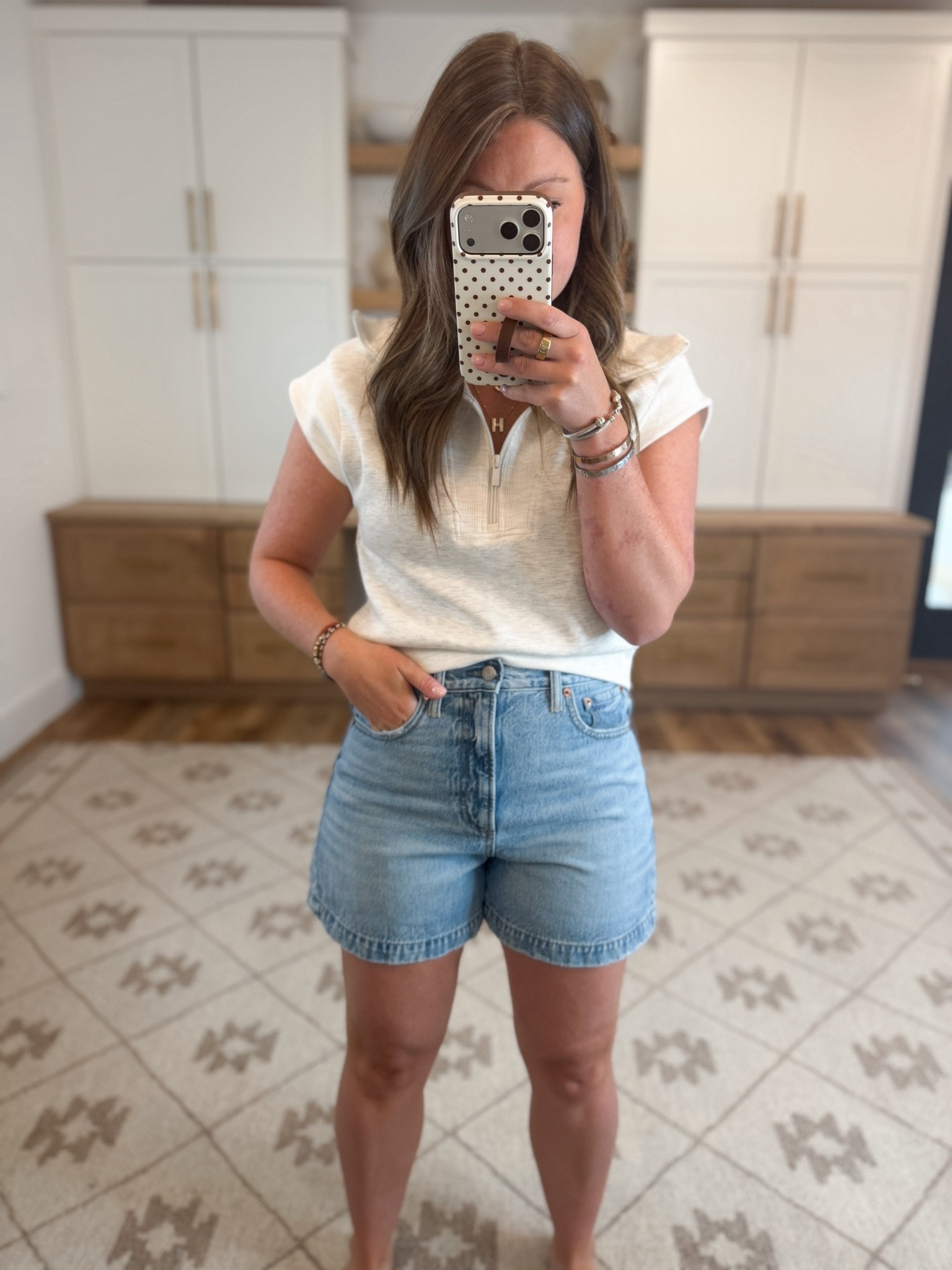 Easy casual outfit! Favorite denim shorts

#LTKmomlife #LTKootd #LTKgrwm