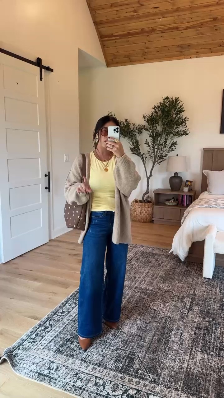 An easy fall outfit you can wear over and over! 🍂 Wide-leg denim, a simple fitted top and an oversized neutral cardigan make the cutest effortless combo. Just add your favorite fall shoes and go!
#FallOutfit #WideLegJeans #CardiganStyle #EverydayStyle #MomStyle #LTKFashion #FallBasics