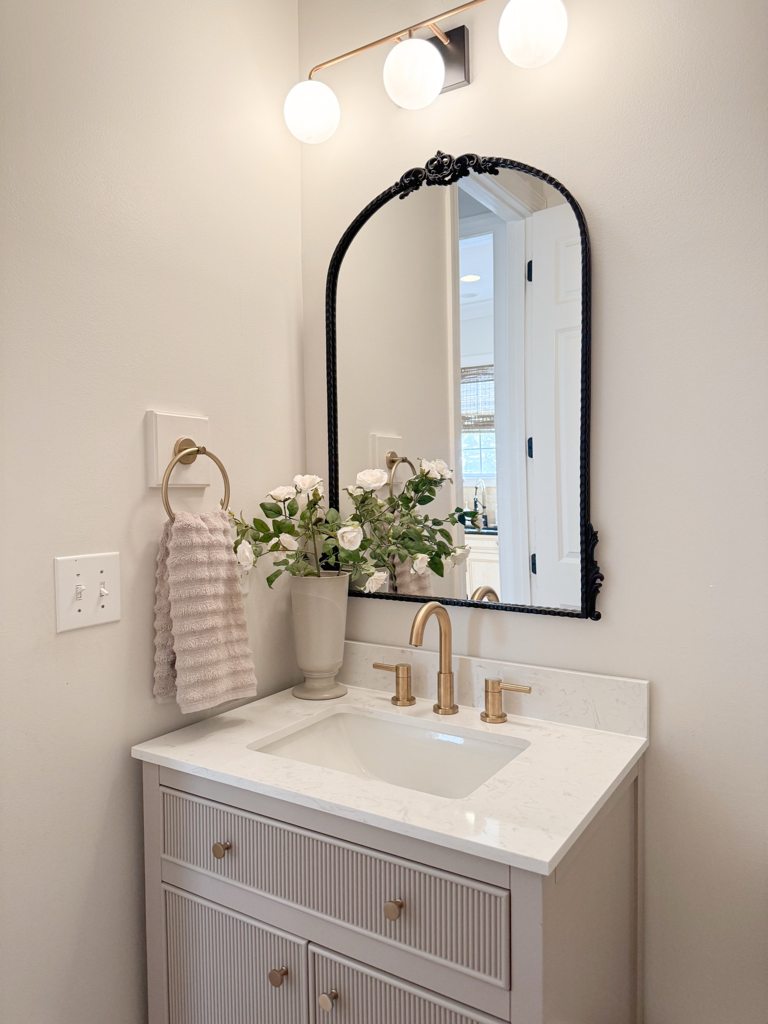 Half bath makeover reveal! 

Half bath, home decor, mirror, vanity, home, home decor, neutral home, styling, powder room

#LTKHome