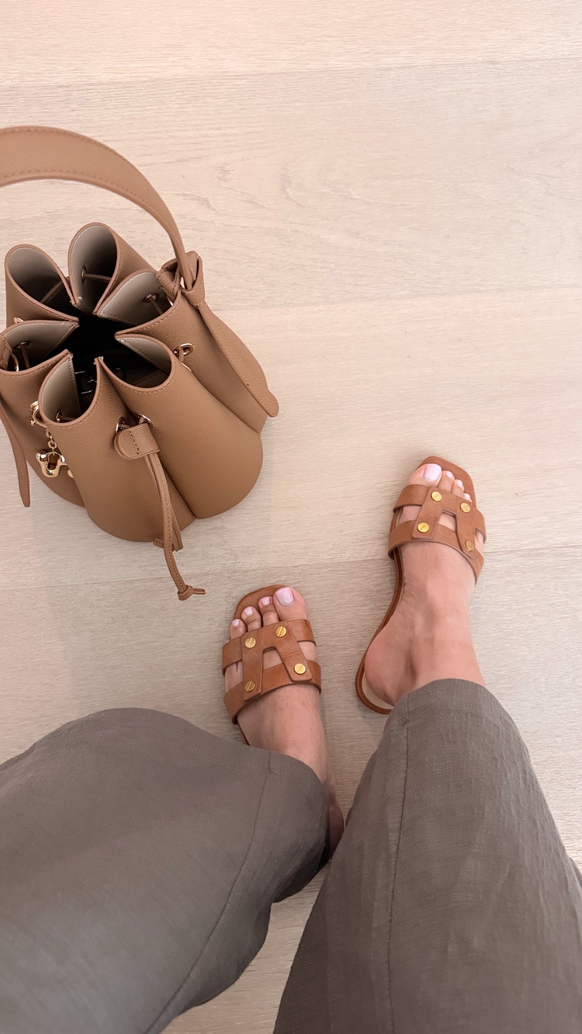 Some of my comfiest sandals that are such a go to!! They run TTS 