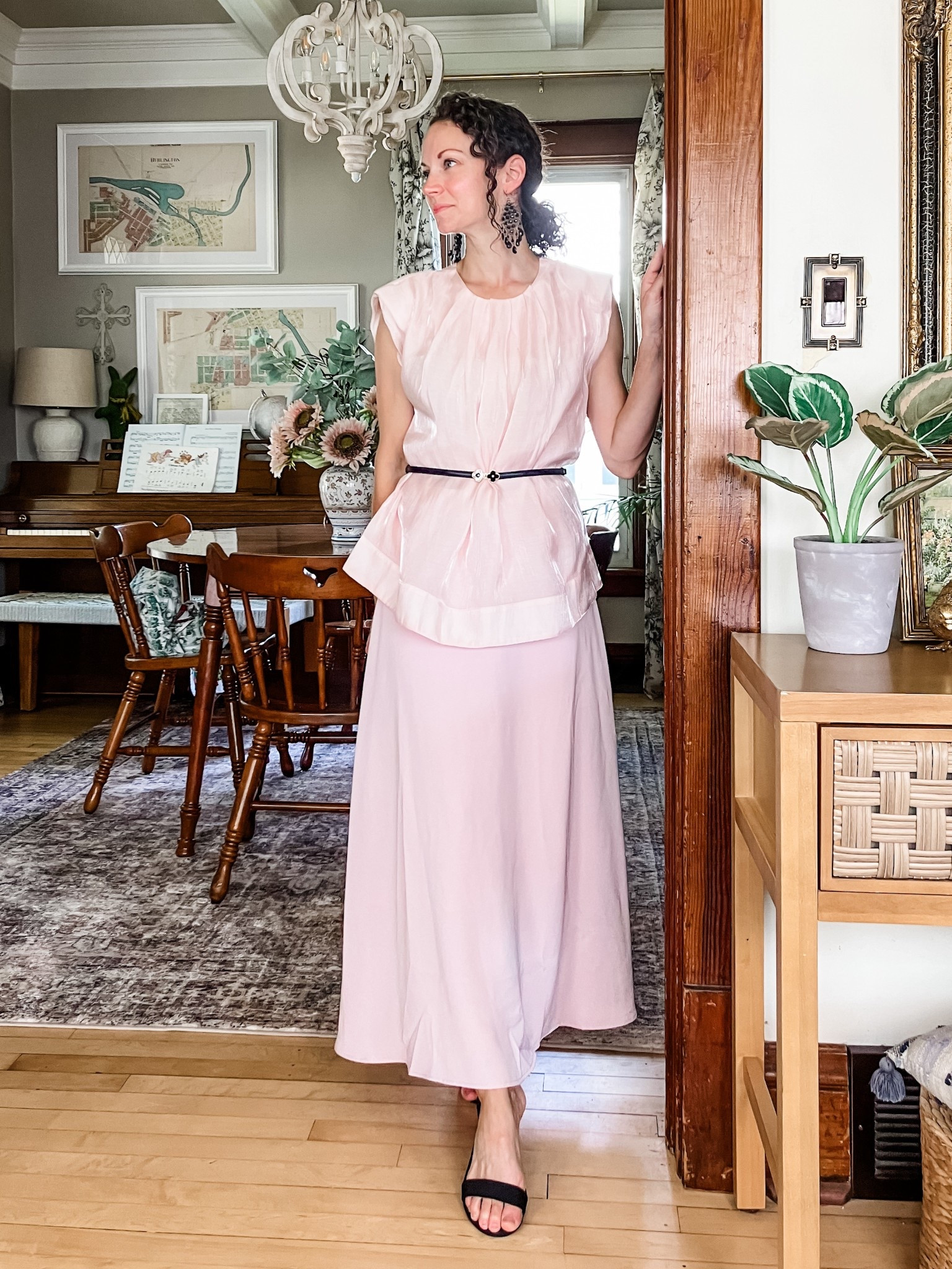 Elegant modest outfit!
Petite outfit. Modest outfit. Pink outfit  

#LTKPetite #LTKStyleTip #LTKOver40