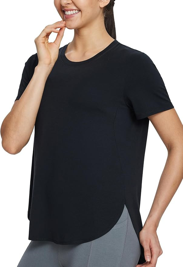 baleaf Women's Short Sleeve Workout Shirts Tops Athletic Yoga Running Shirts Loose Fit with Side ... | Amazon (US)