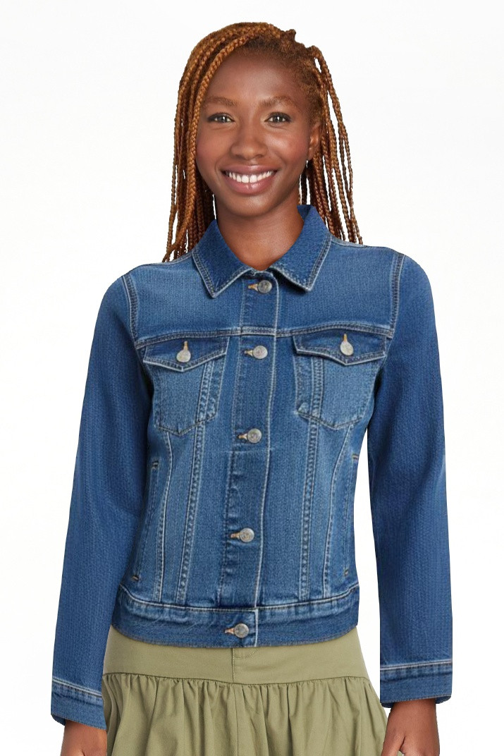 Free Assembly Women's Cropped Denim Jacket with Long Sleeves, Sizes XS-2XL | Walmart (US)