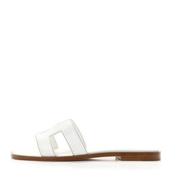 HERMES

Box Calfskin Oran Sandals 35.5 White | Fashionphile