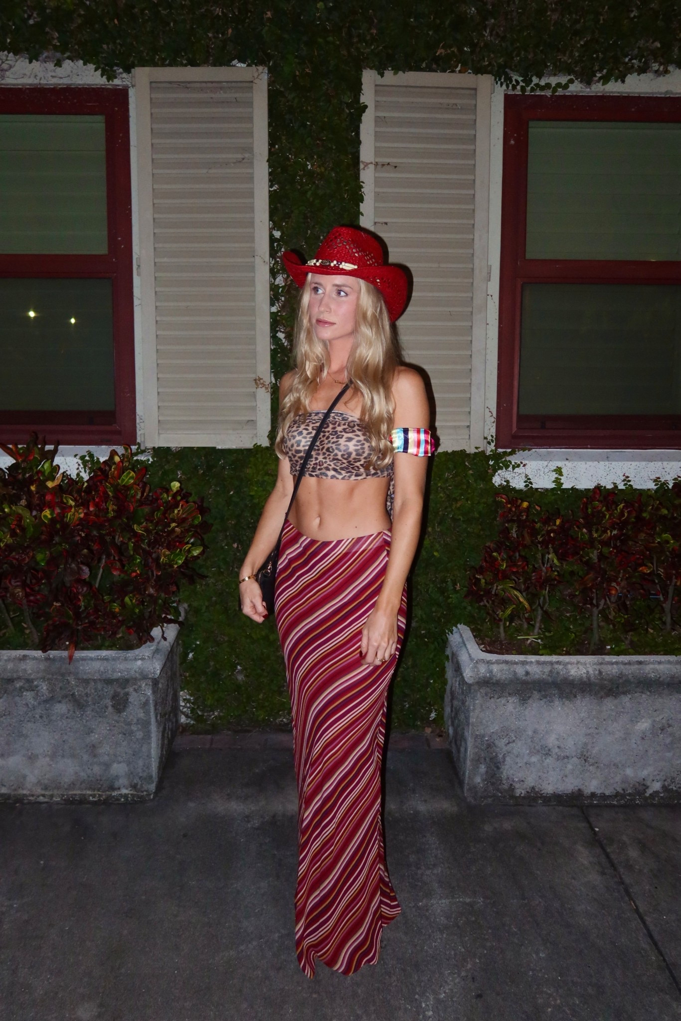 Wanted to dress as carrie bradshaw in the Hamptons episode 🥲

#LTKSeasonal #LTKStyleTip #LTKHalloween