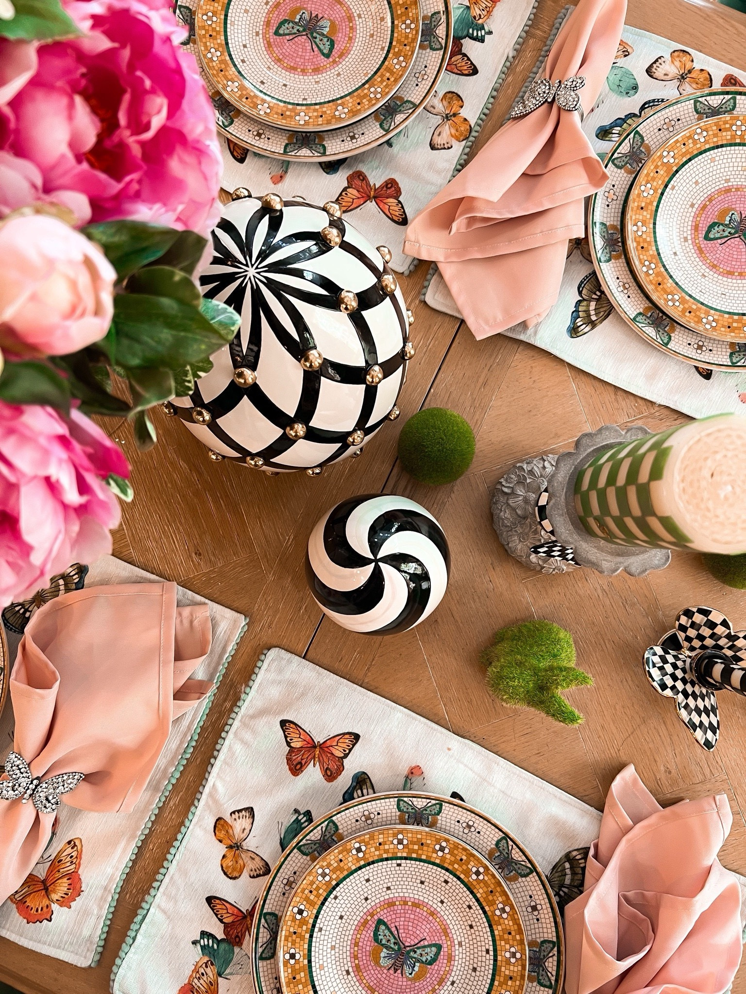 Easter tablescape on sale 

#LTKsalealert #LTKhome #LTKSpringSale