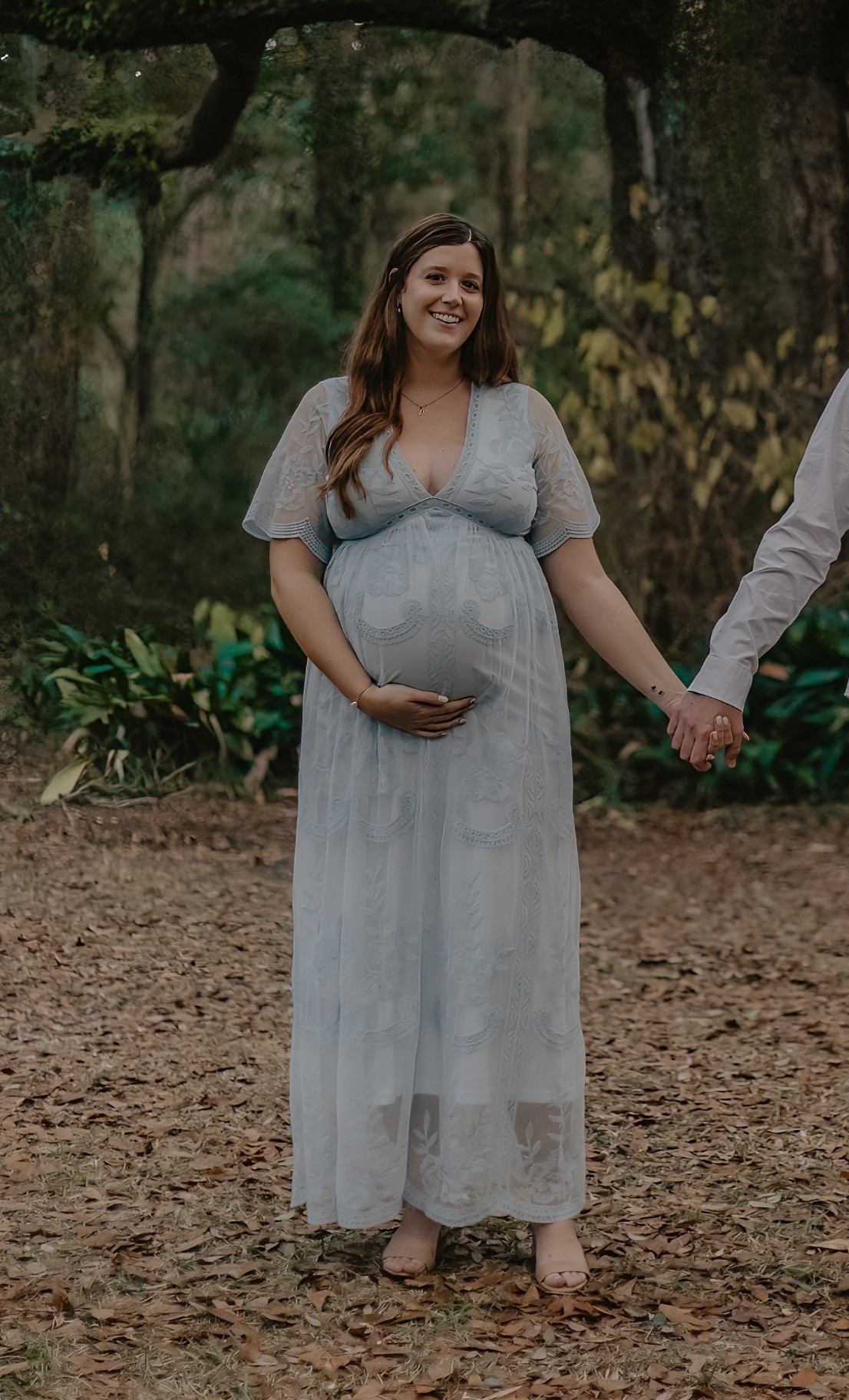 maternity photo dress #maternity #pregnant #maternityphotos 

#LTKBump #LTKBaby