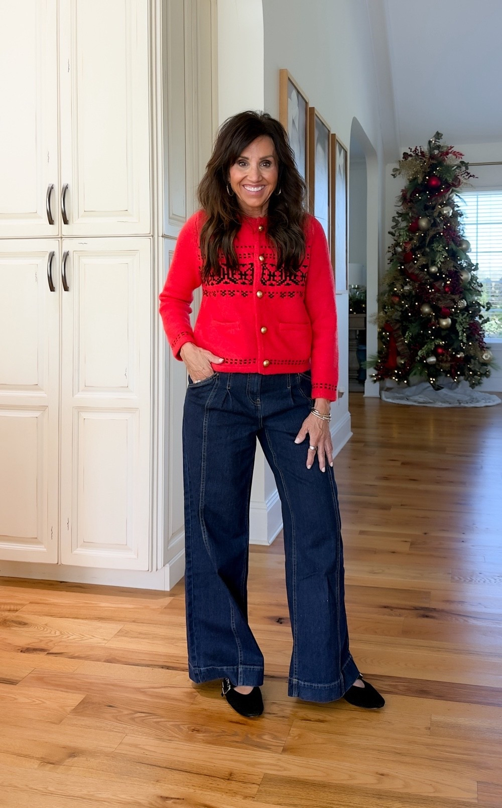 Walmart Sweater

Sweater - small
Denim - size 4 but I would size down to a 2

#LTKOver40 #LTKHoliday #LTKSeasonal