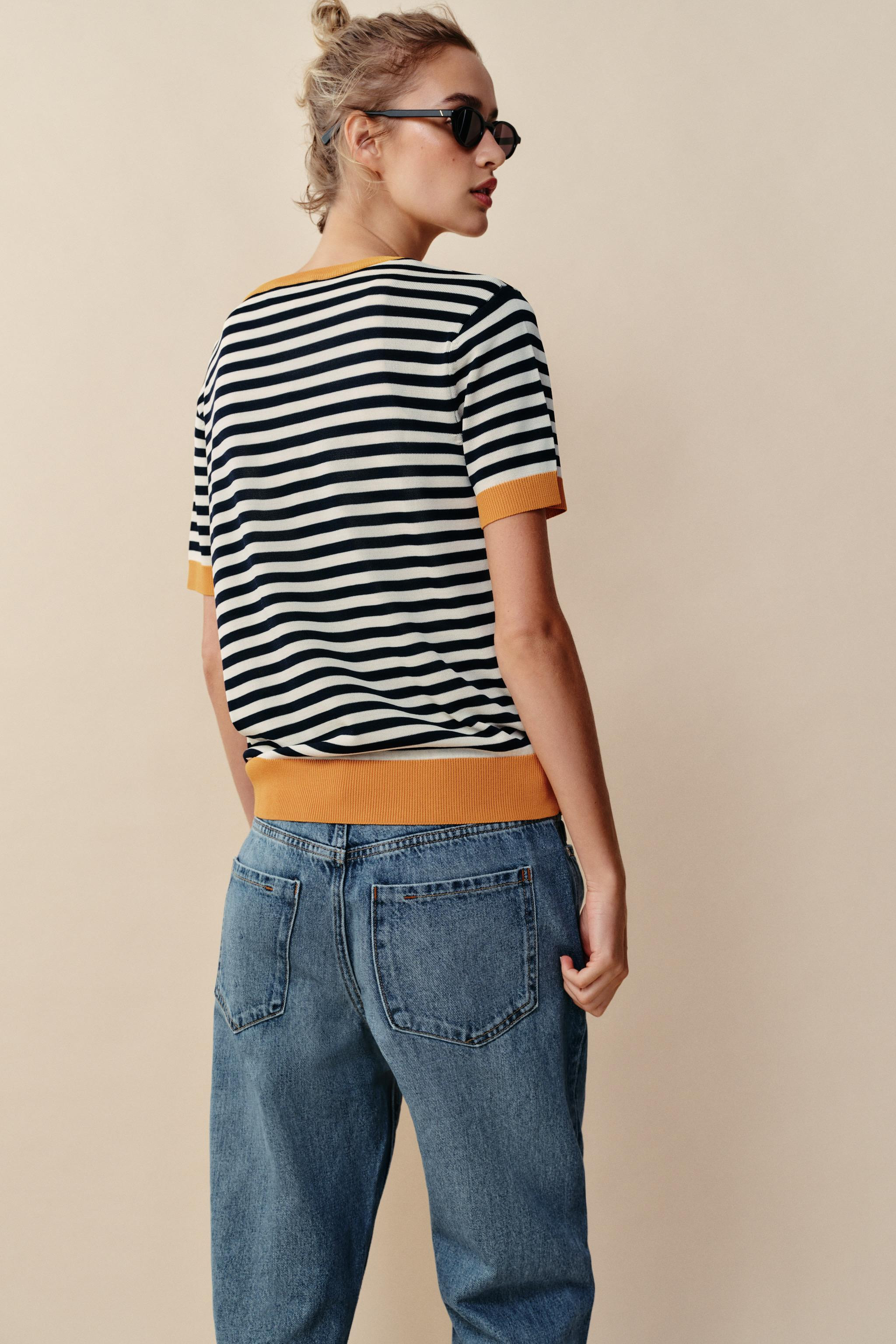 Short sleeve round neck top. | Zara US