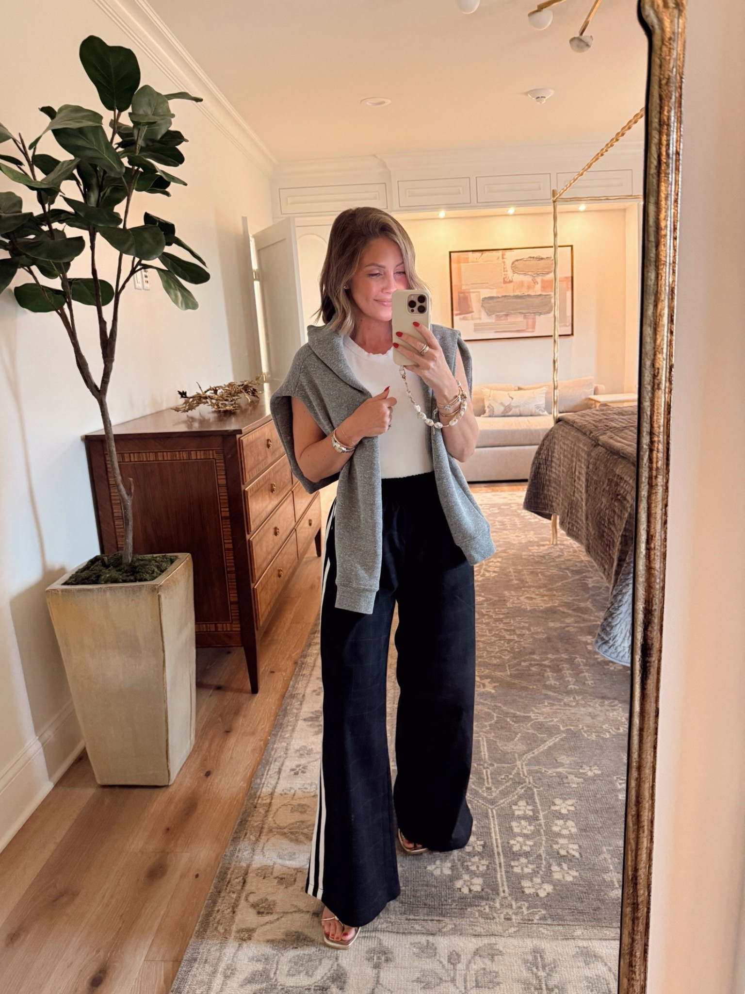 Small sweatshirt / XS tank top/ XS petite pants

#LTKootd #LTKPetite #LTKOver40