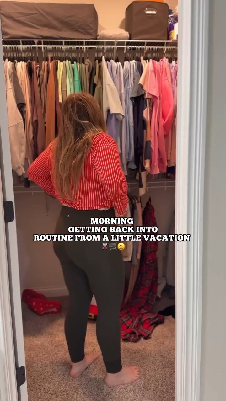 We had an amazing little family getaway in the Mountains, now it’s time to get back into routine and in the gym! I feel myself getting stronger everytime I show up💪🏼💕 Who’s ready for thanksgiving?!
 #mom #gym #morning #vlog #lexi #boymom #toddlermom #family #type1diabetes