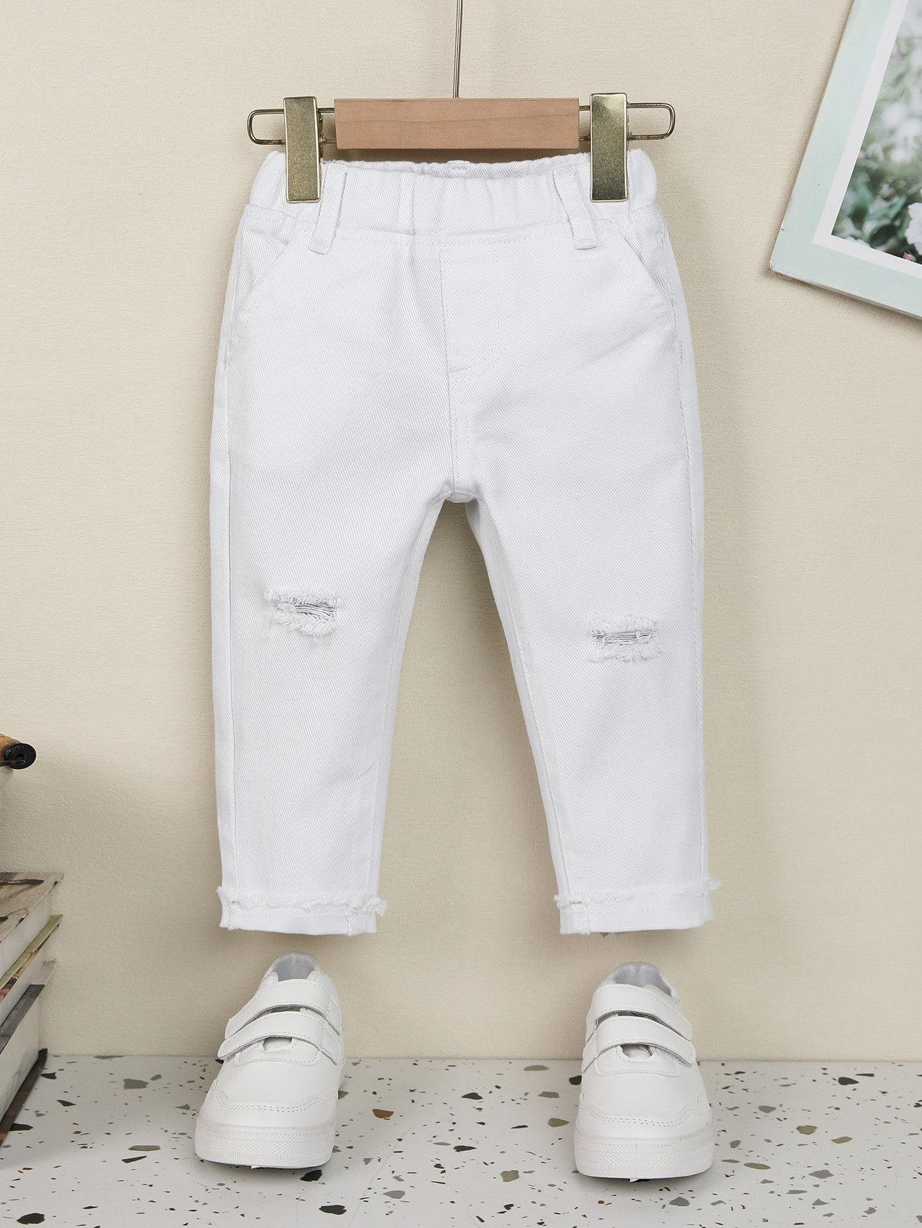 Neonato Jeans con vita elastica con strappati sfrangiato | SHEIN
