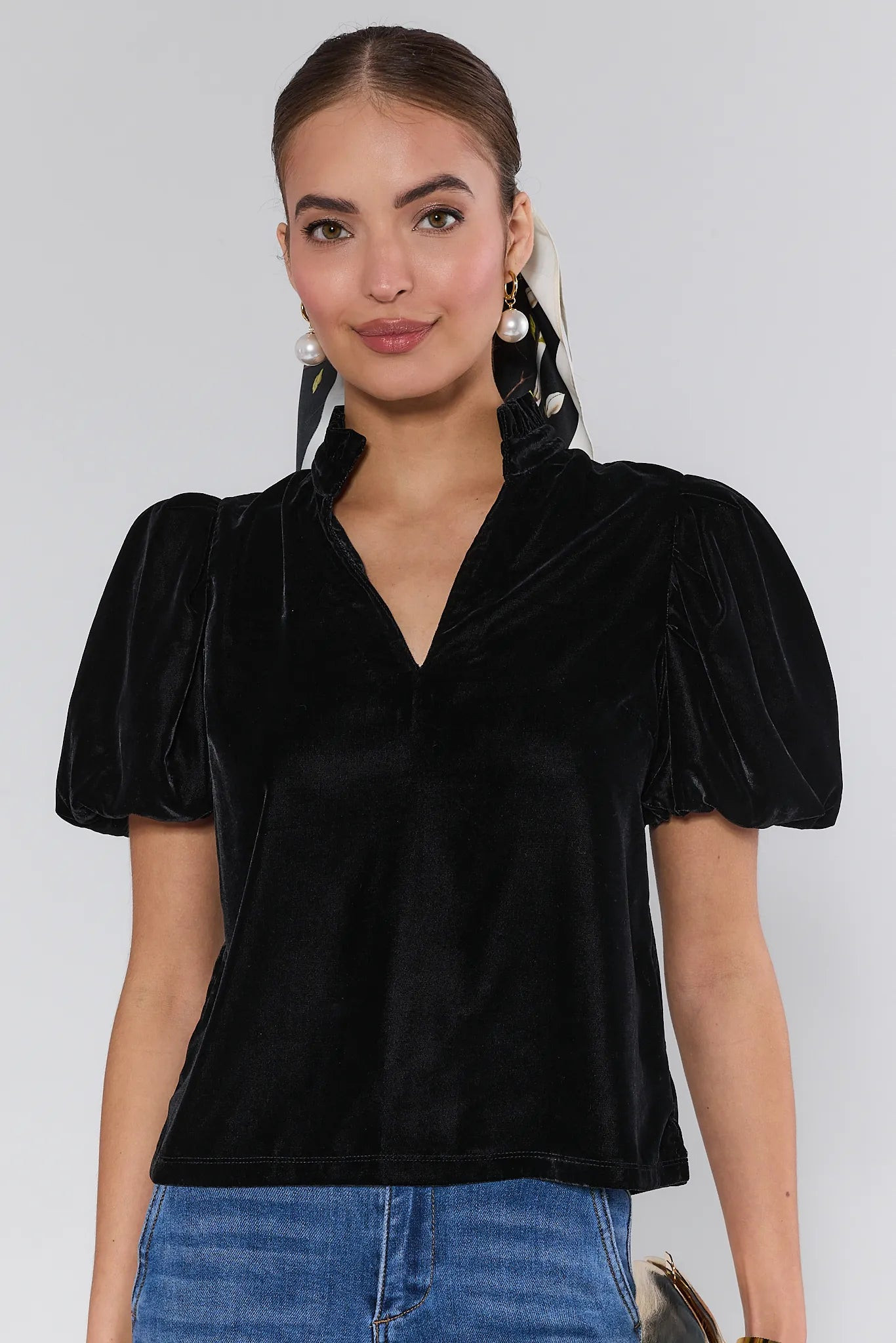 Lynette Black Velvet Puff Sleeve Top | Avara