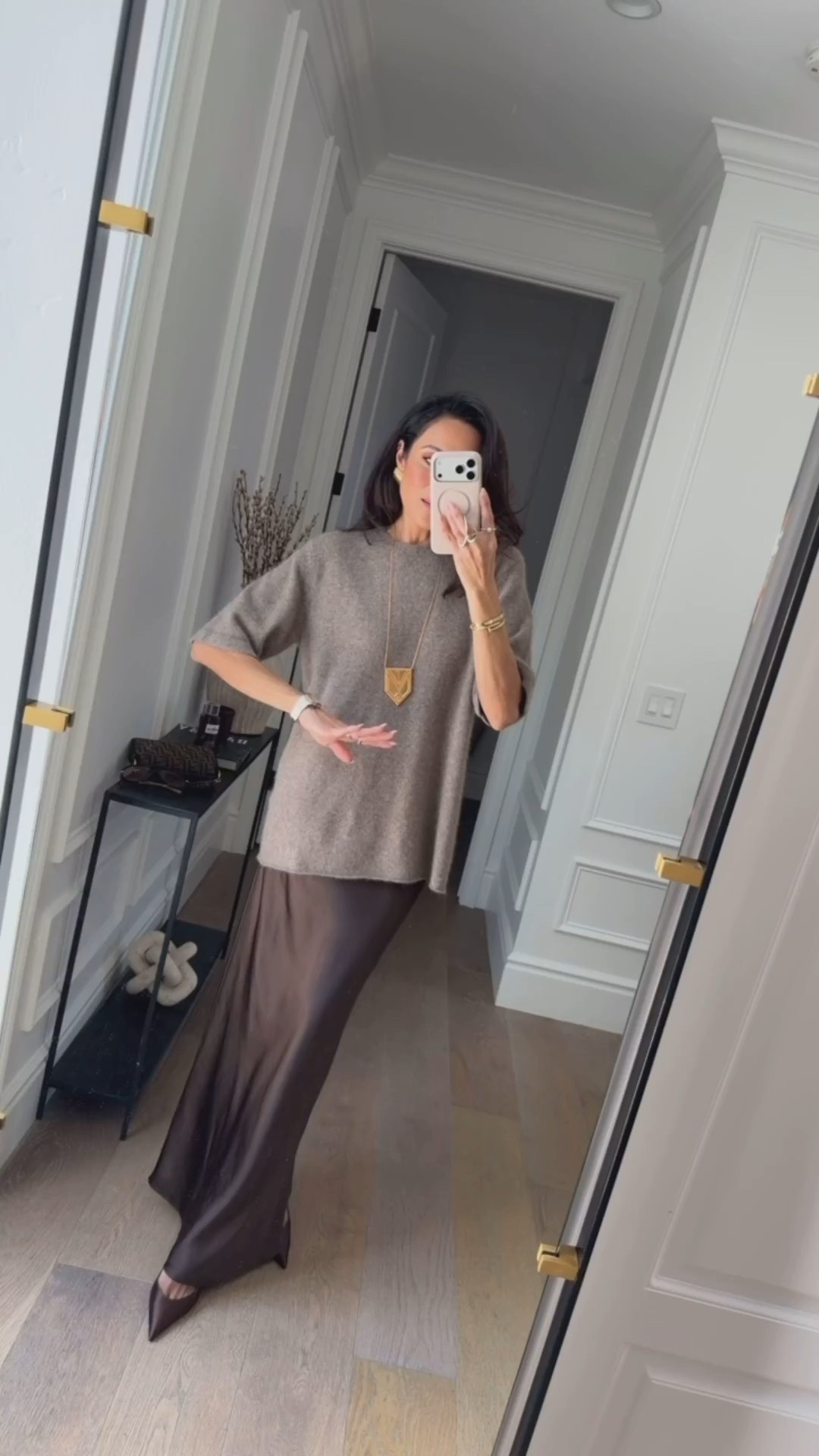 Fall style 🤎

#LTKHoliday #LTKSeasonal #LTKOver40