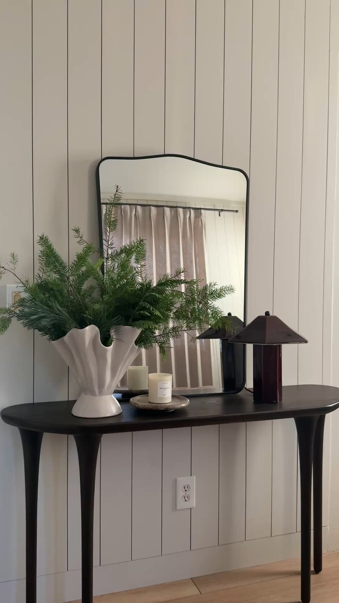 Bedroom is finally coming together!! Such good finds ♥️

#LTKSeasonal #LTKHome #LTKHoliday