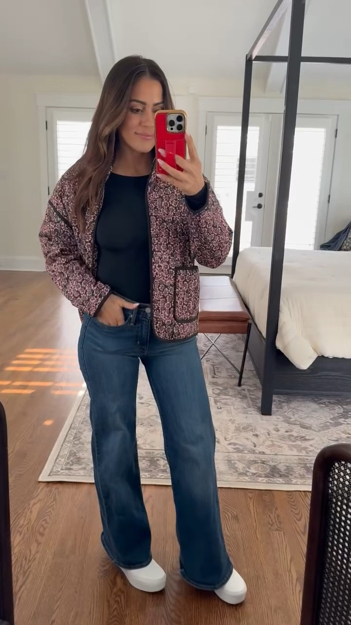OOTD! Same jeans I’ve been linking forever that you all love!! jacket is Amazon- this is a small but I would maybe size up one if you want a more oversized look!✨🫶🏻

Amazon jacket, macys Levi’s denim, short girl friendly denim, petite fashion, affordable fashion, mom of 4, outfit ideas for moms, Lauren Mulloy

#LTKFindsUnder50 #LTKFindsUnder100 #LTKStyleTip