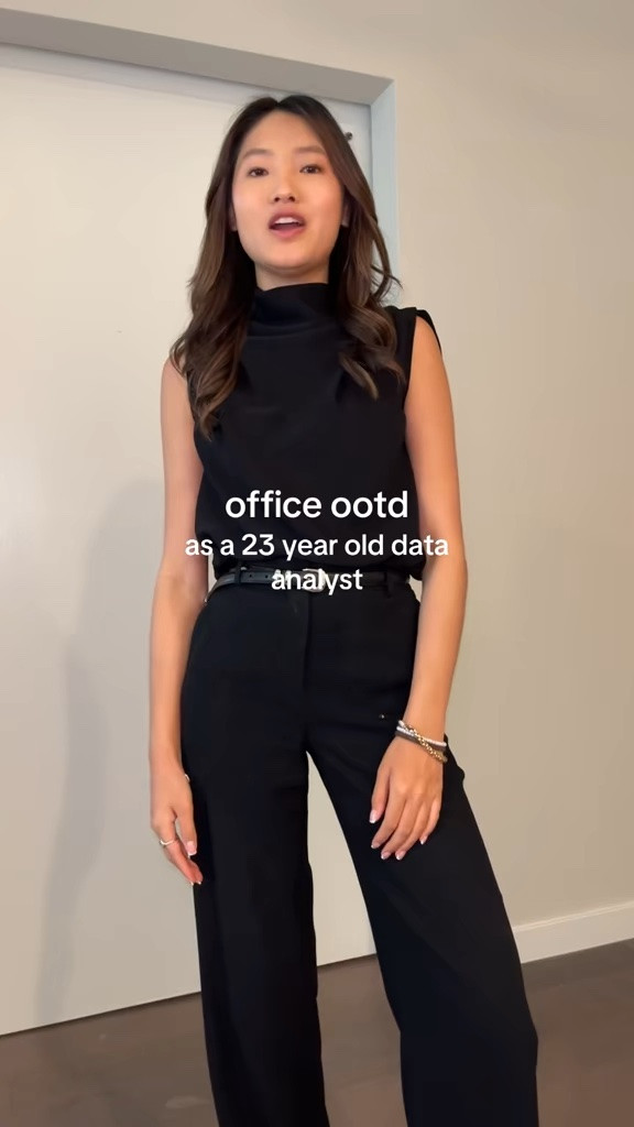 back in office with a monochrome office ootd @Aritzia @Cole Haan 

#officeootd #officeoutfits #officewear #workwear #officeoutfitinspo office outfit as a 23 year old, summer work outfit, summer office outfit, carter blouse top, legendary belt slim, agency pants

#LTKootd #LTKWorkwear #LTKSeasonal