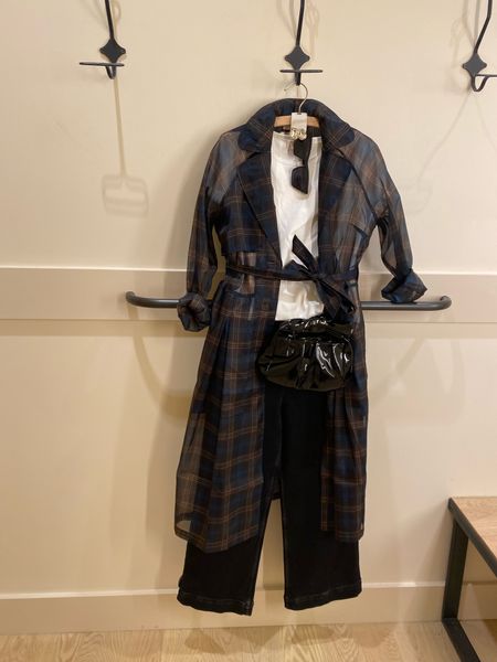 What’s trending for fall?🍂🍁Loving the sheer trench, plaid, bombers, hounds tooth, faux leather. Slide to see more.➡️

#weeklypicks #whatistyled #modernclassic #trending #styleinspo #effortlesschic
#mystyle #classicwithattitude #citystyle #personalstylist #boston #styledbyjeanne #anthrops

#LTKBacktoSchool #LTKSeasonal #LTKstyletip