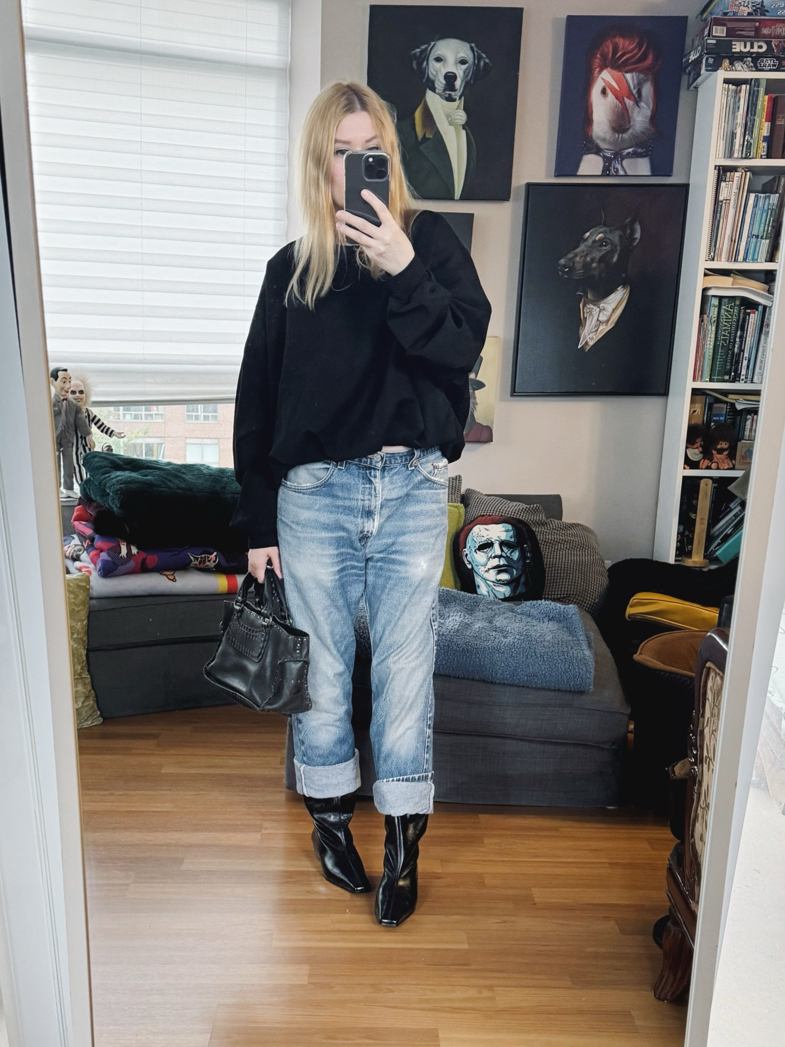 Holiday Monday outfit. 
Bag and jeans are vintage.
 •
#falllook #vintageceline  #falltrends #torontostylist #StyleOver40  #secondhandFind #fashionstylist #slowfashion #FashionOver40  #MumStyle #genX #genXStyle #shopSecondhand #genXInfluencer #genXblogger #secondhandDesigner #Over40Style #40PlusStyle 



#LTKOver40 #LTKShoeCrush #LTKStyleTip