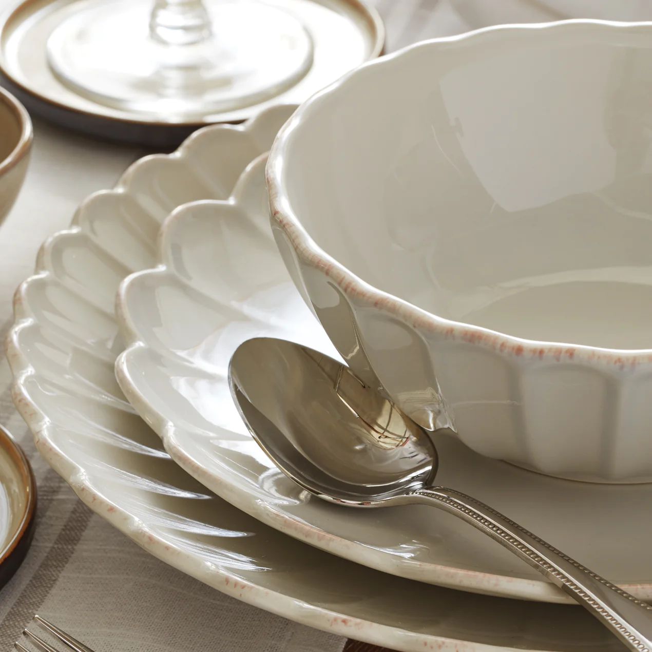 French Perle Scallop 4-Piece Accent Plate Set | Lenox