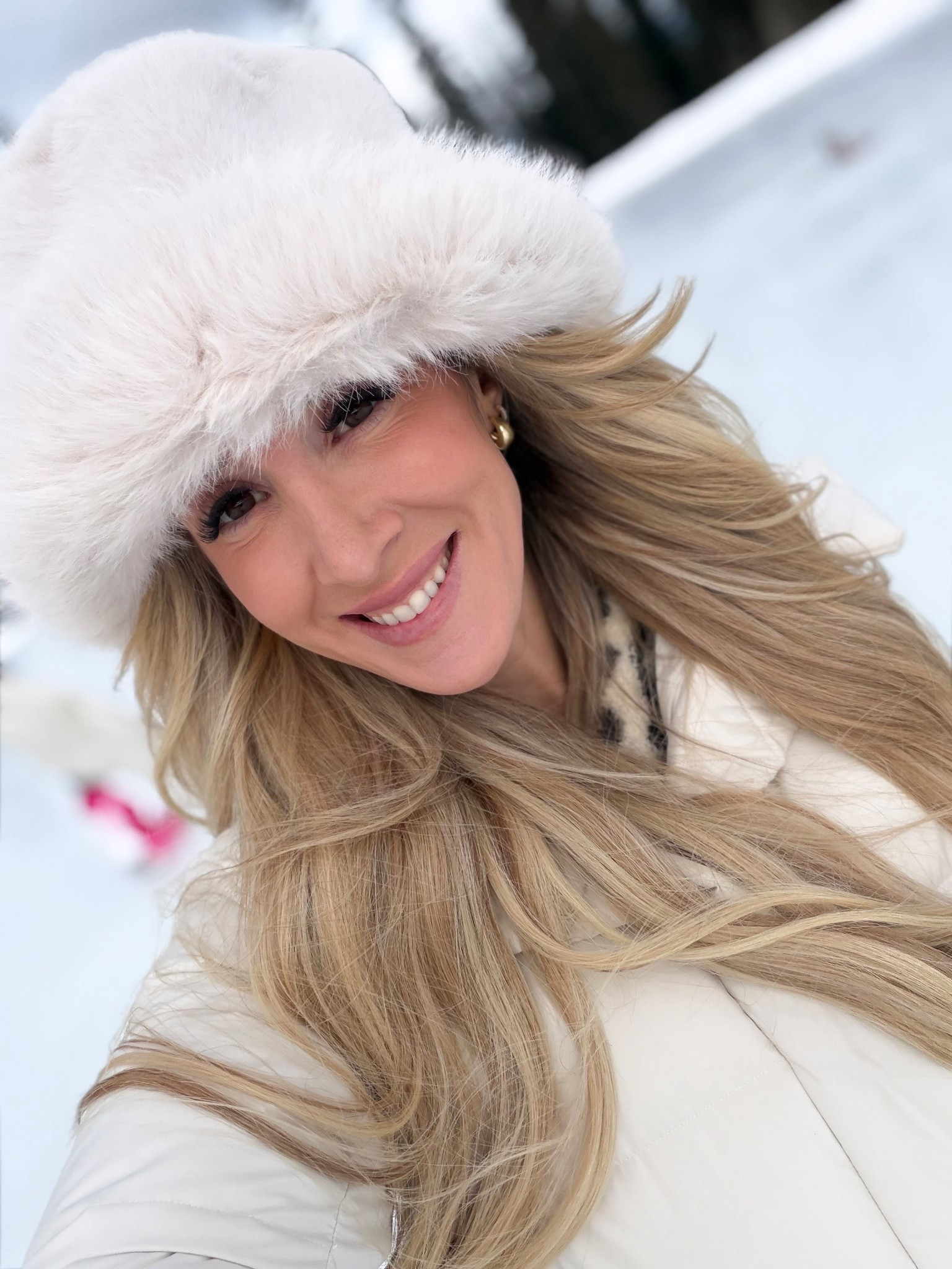 In case it's still chilly where you are, sharing my favorite fuzzy hat!

Winter, winter wear, winter accessories, winter style, winter gear, furry hat, fuzzy hat, white hat, neutral style, Amazon fashion

#LTKdayinmylife #LTKSeasonal